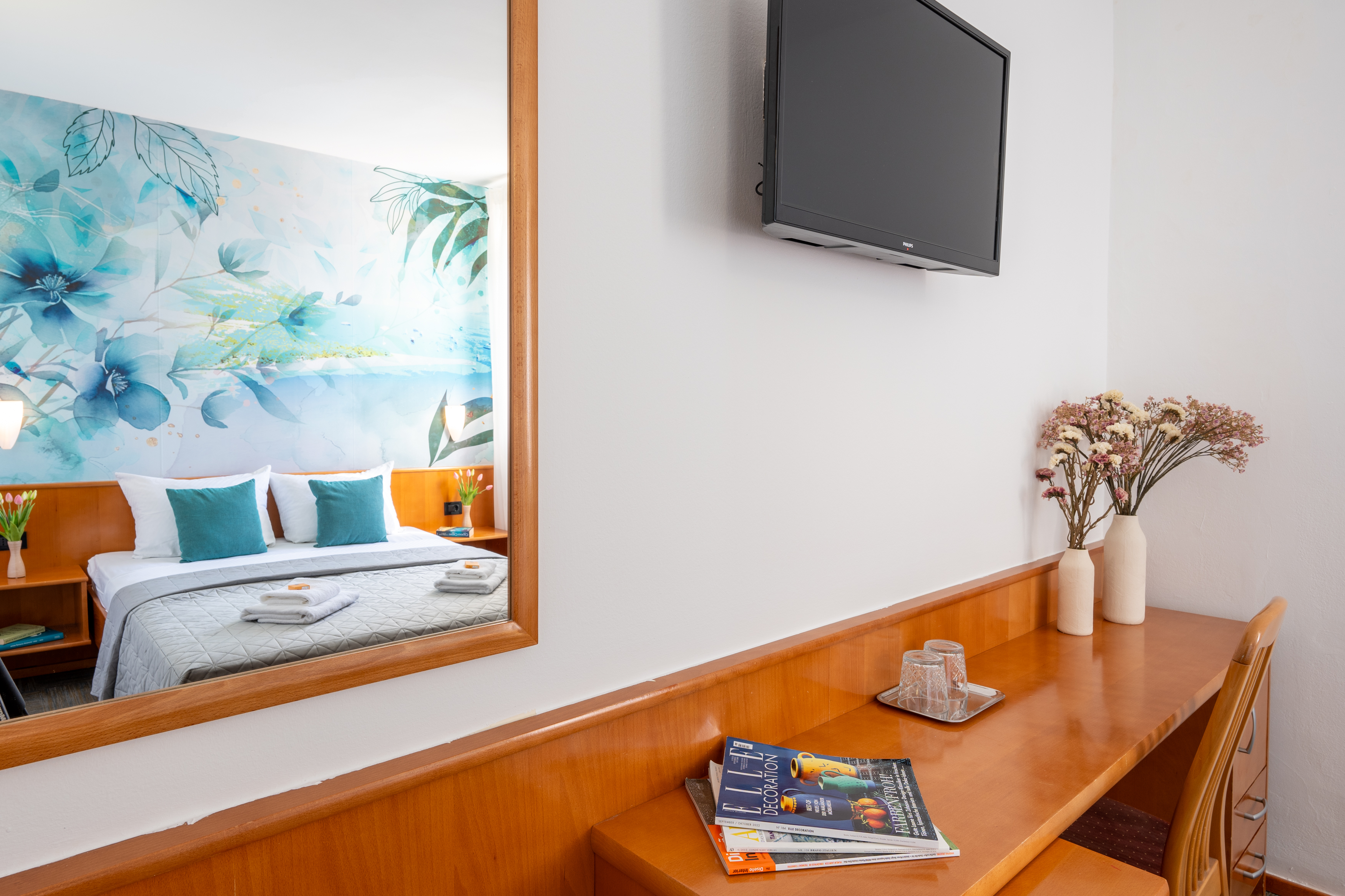 Double or Twin Standard