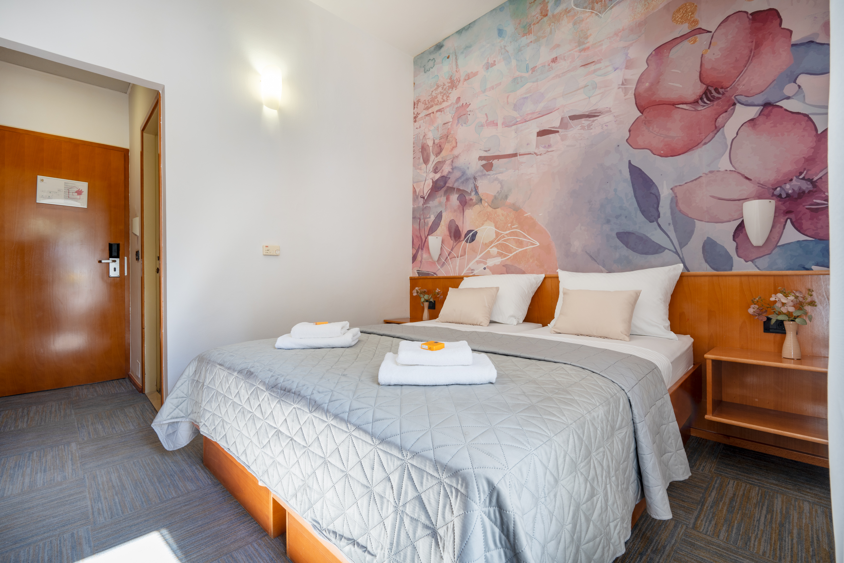 Double or Twin Standard