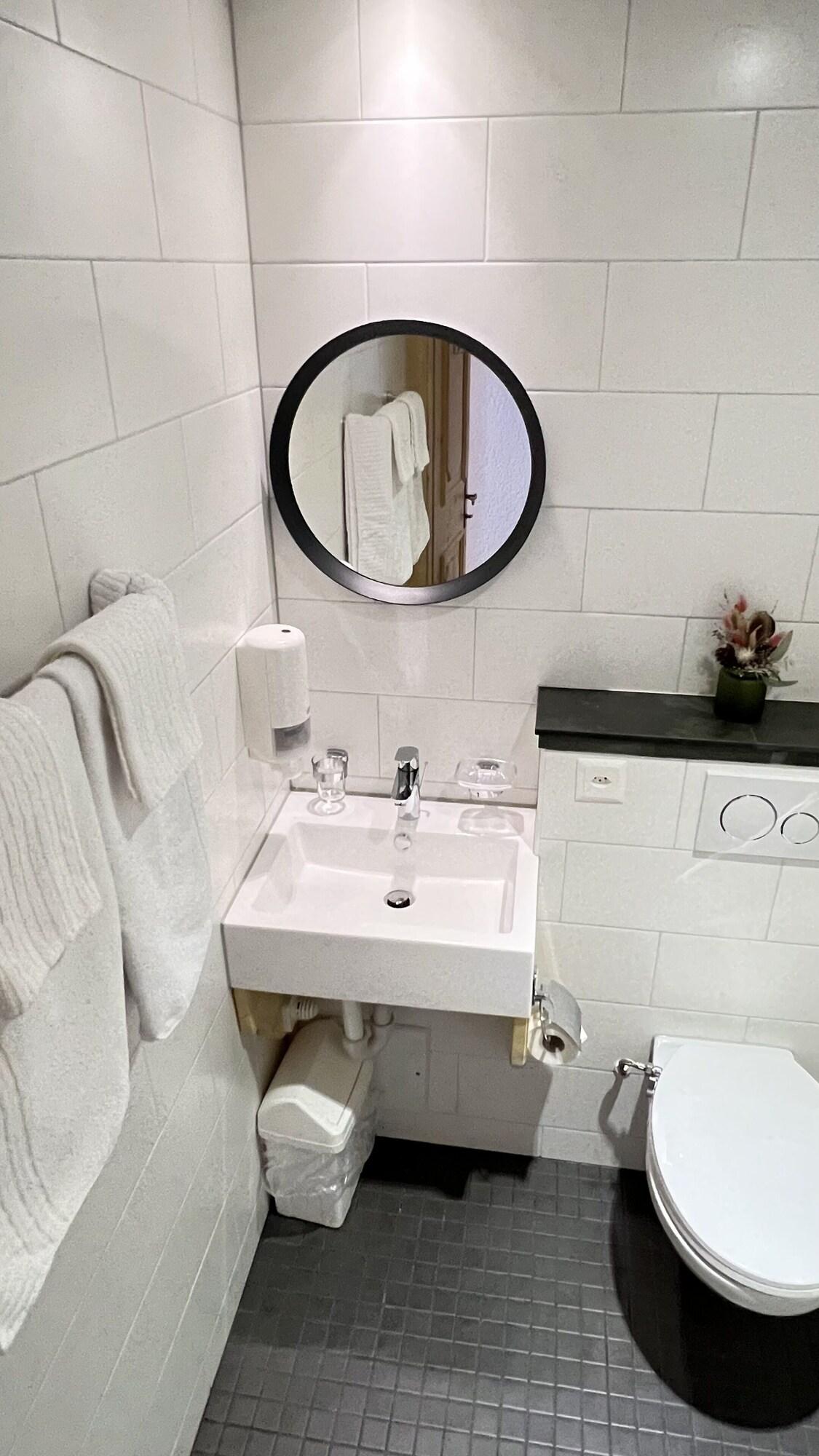 Double or Twin King Size Bed