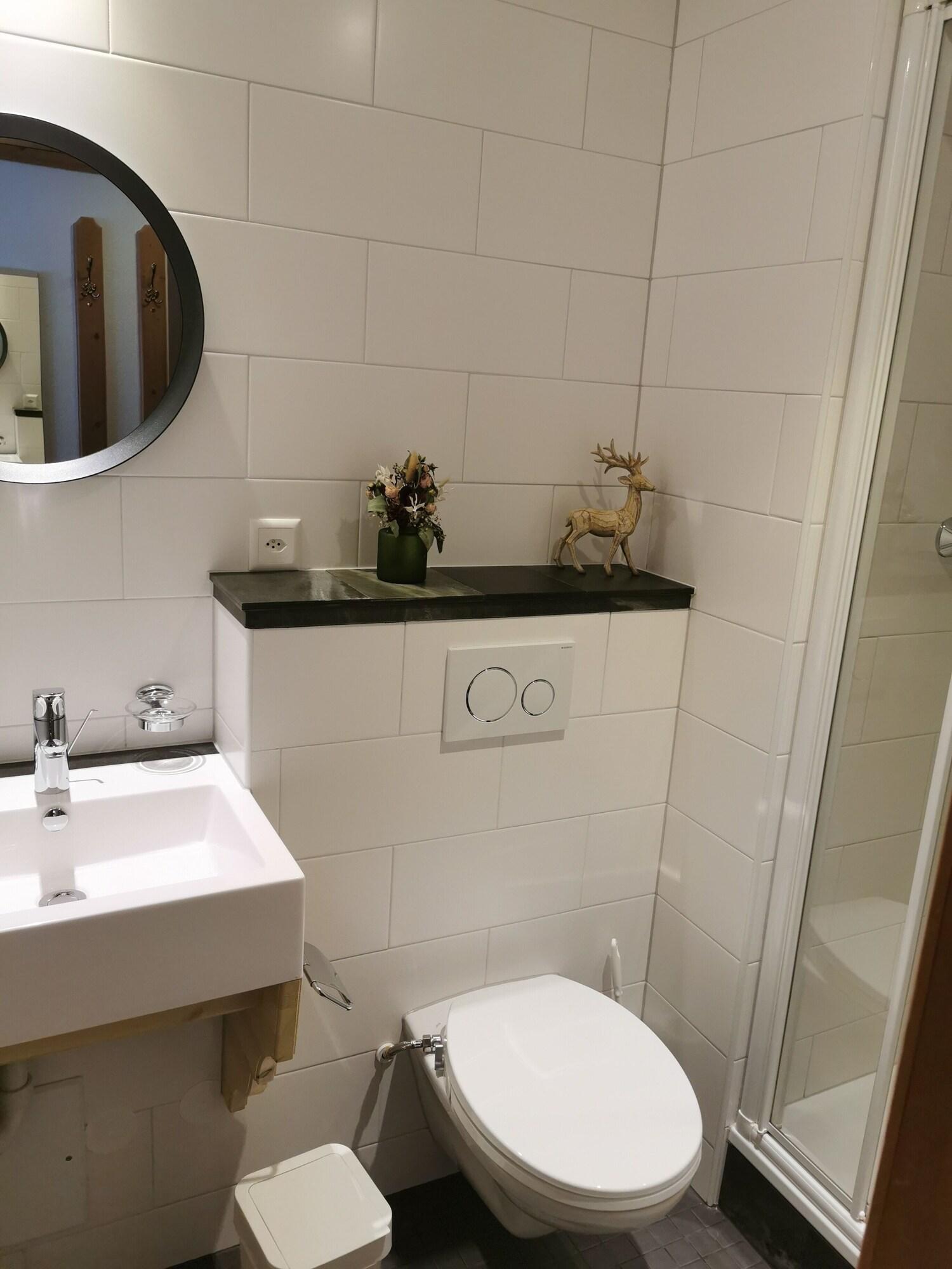 Double or Twin King Size Bed