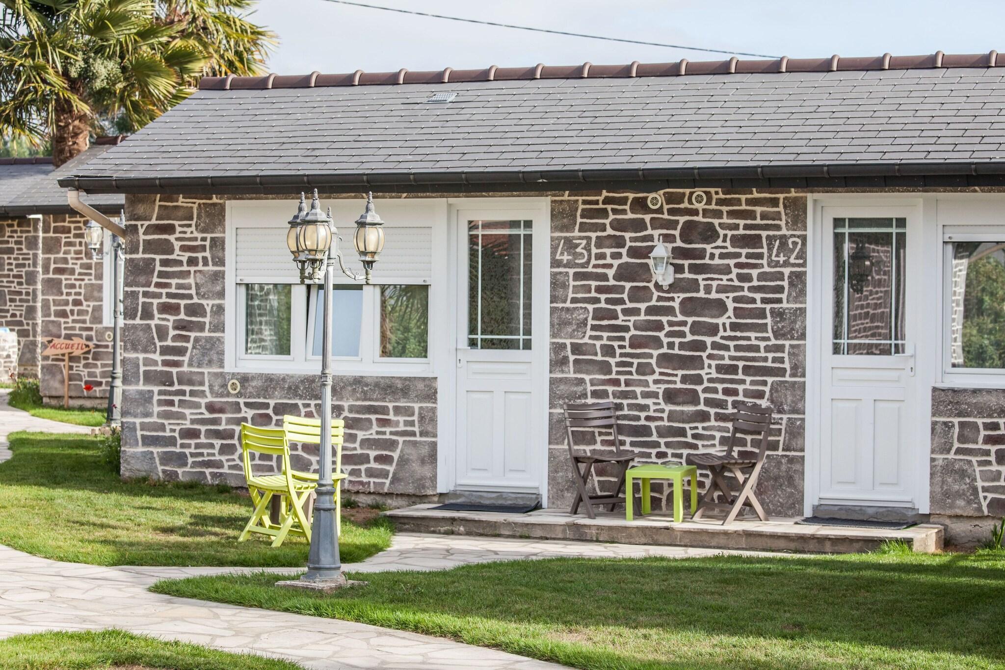 Double Queen Size Bed