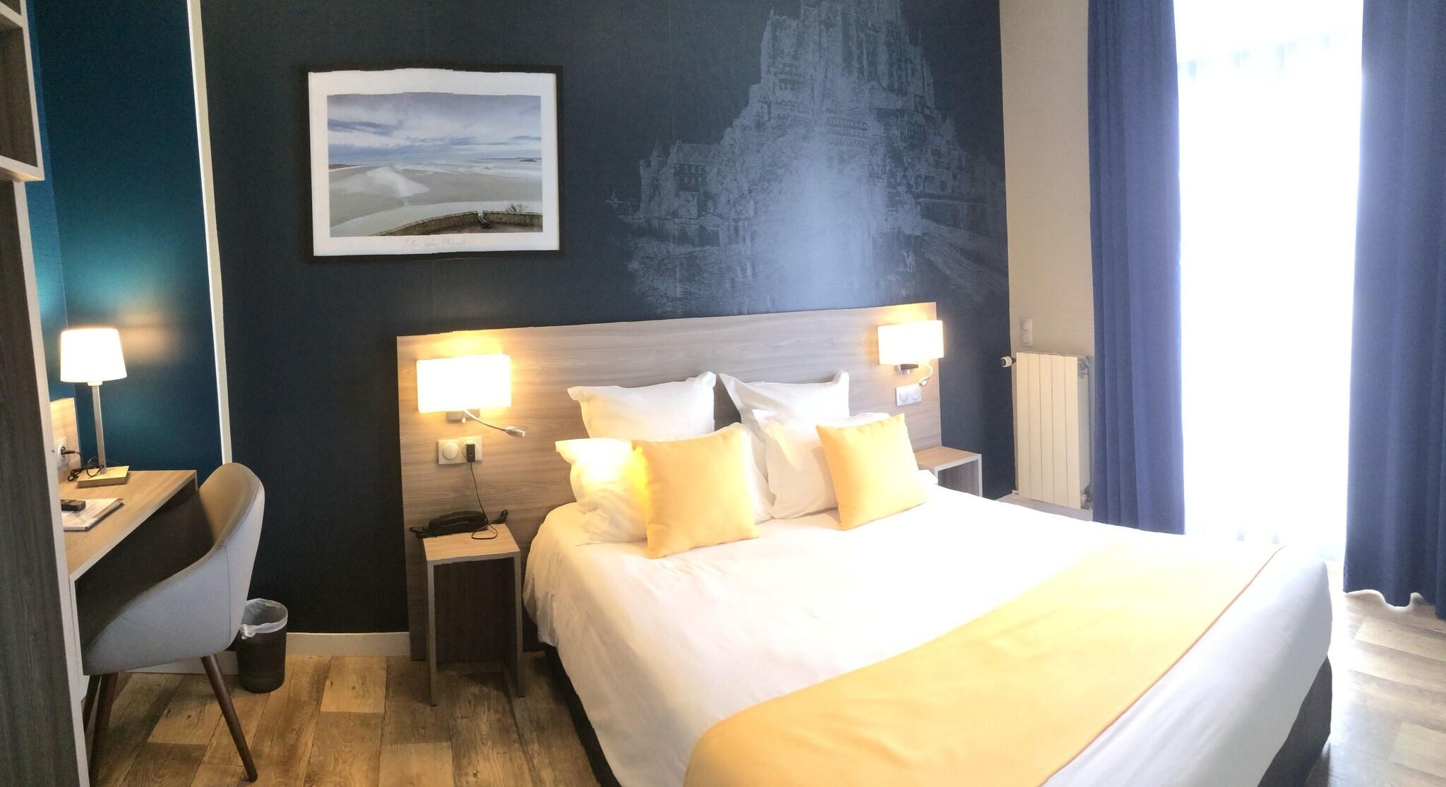 Double Queen Size Bed