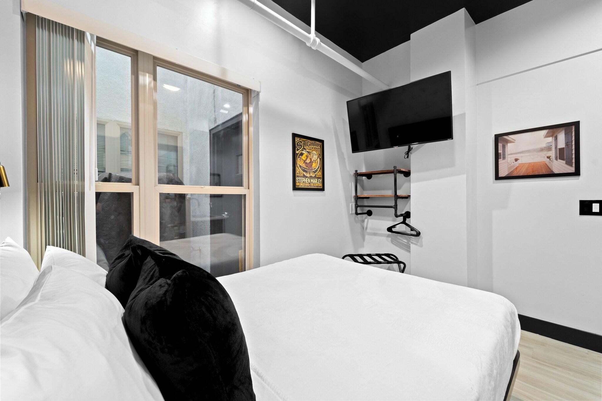 Double Queen Size Bed