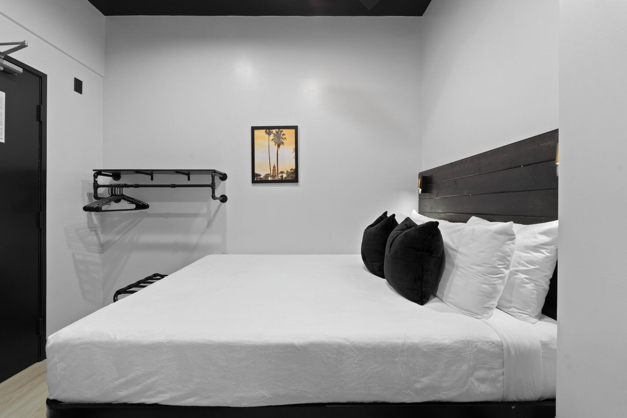 Double Queen Size Bed