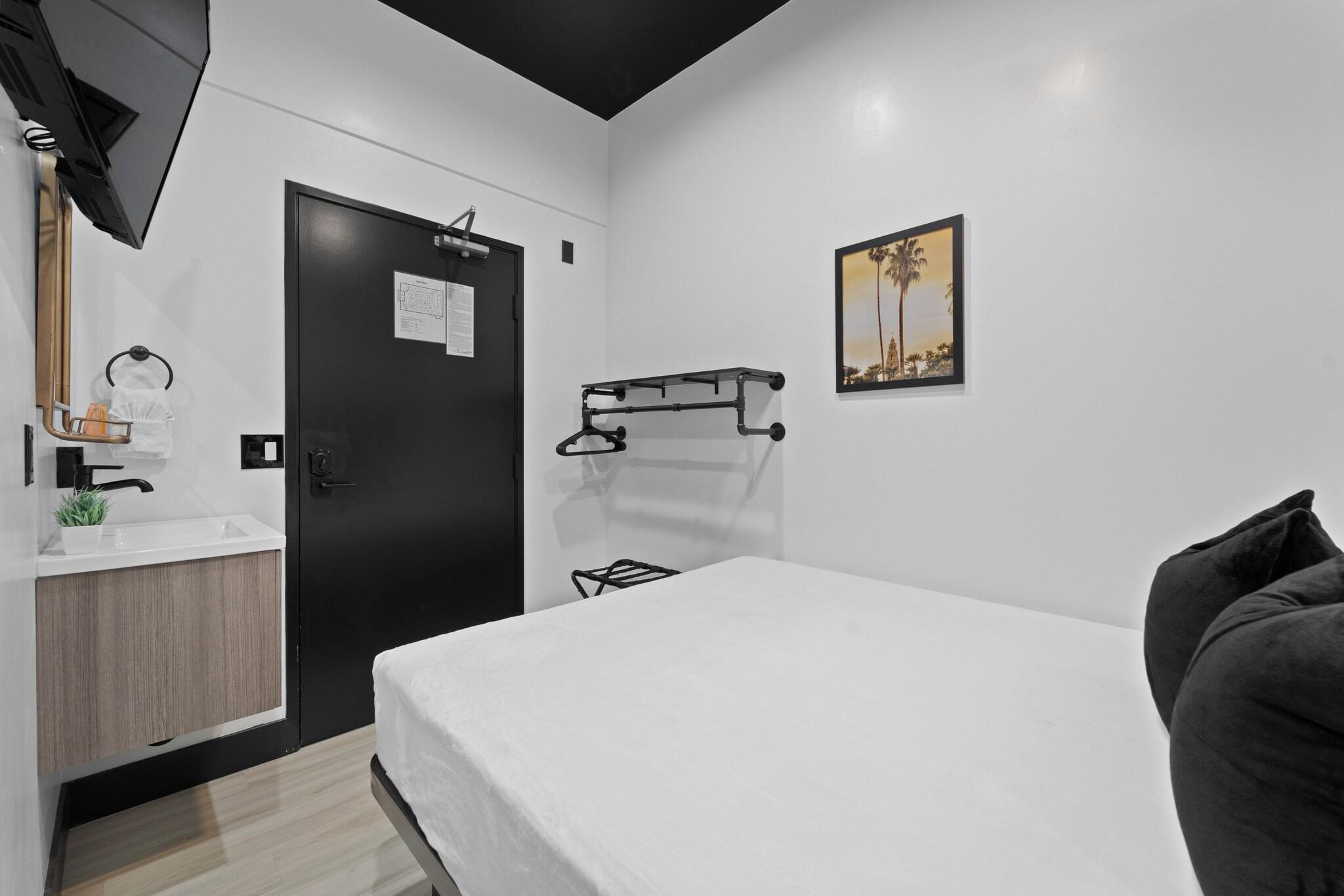 Double Queen Size Bed