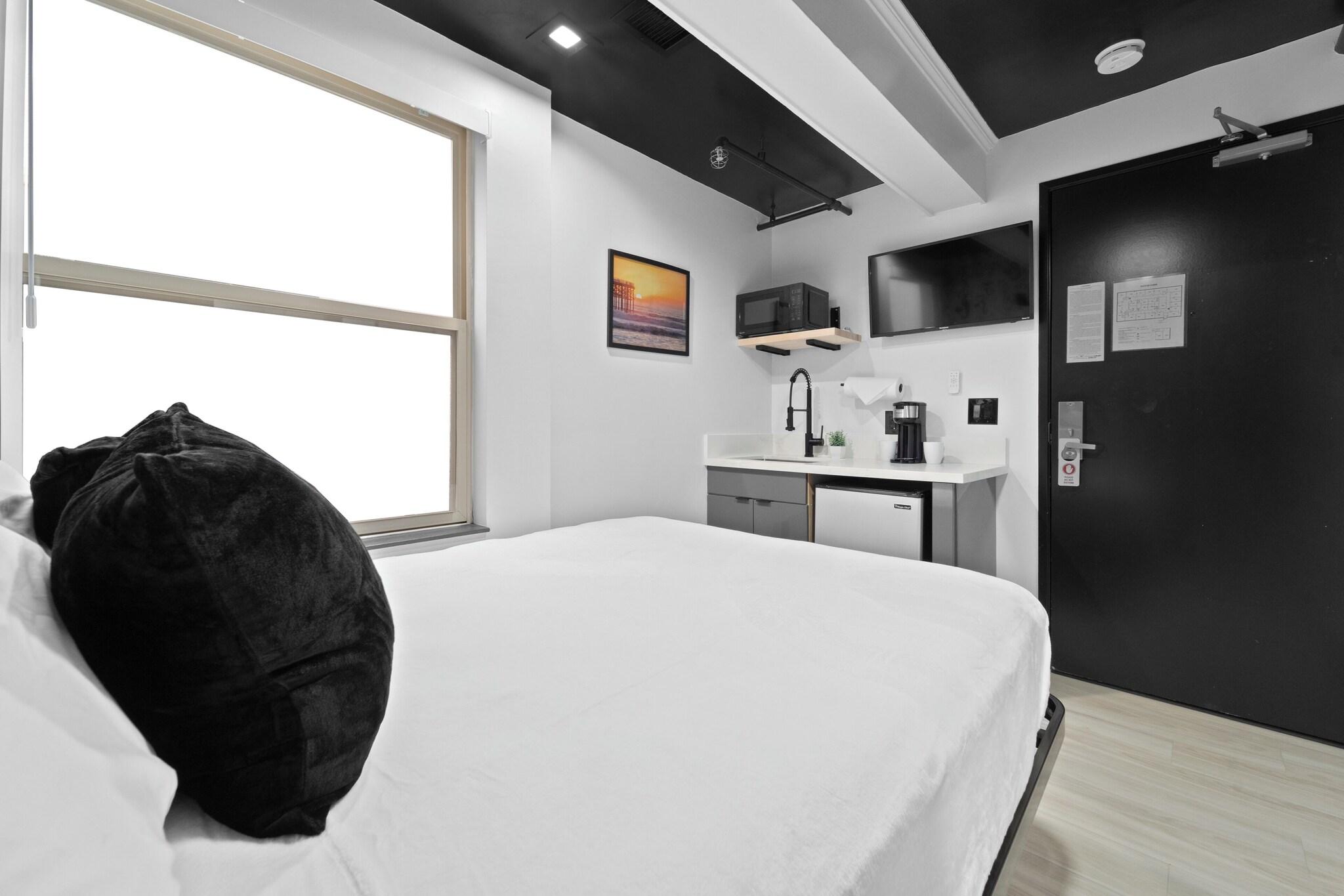 Double Queen Size Bed