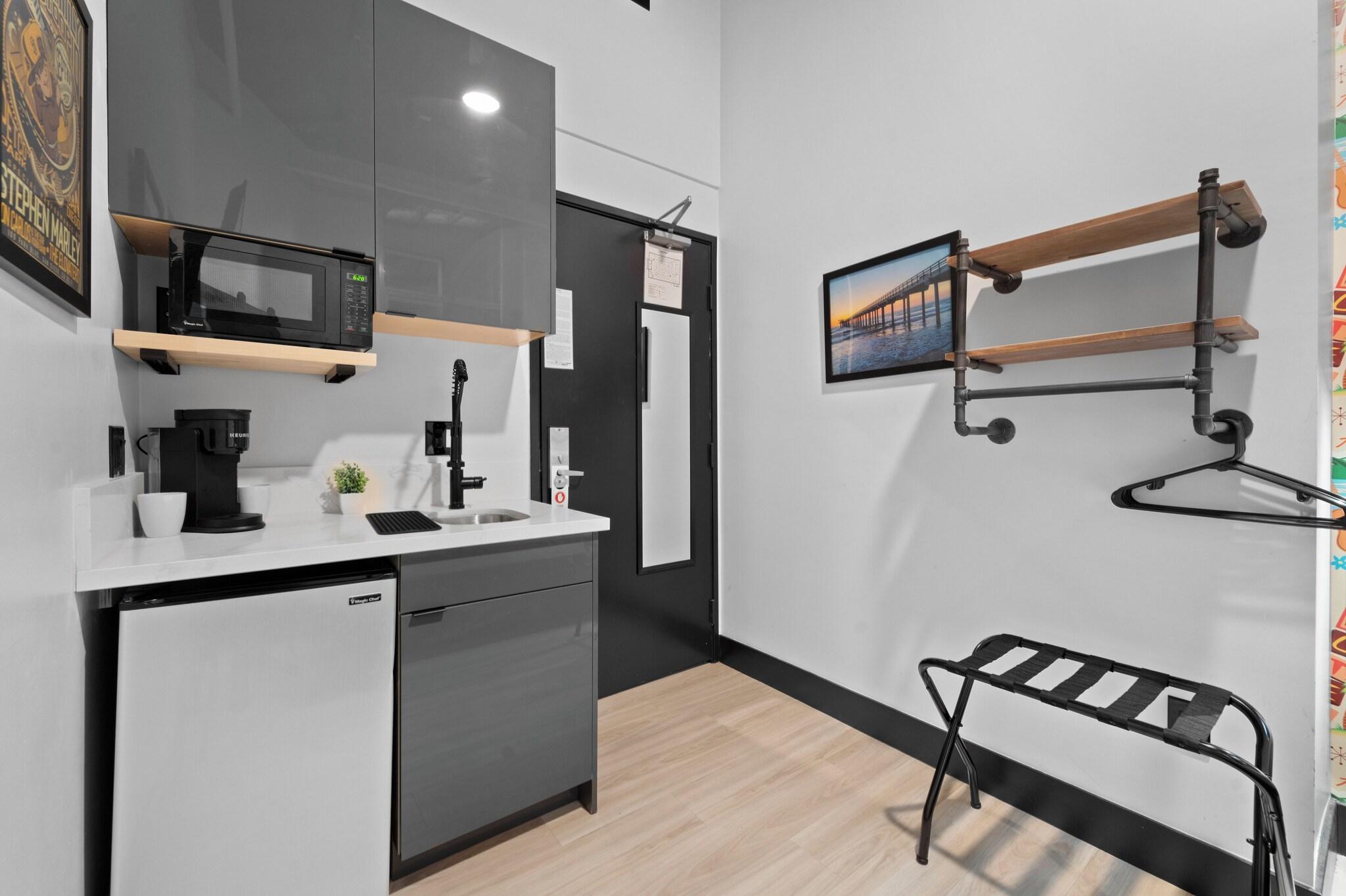 Double Queen Size Bed