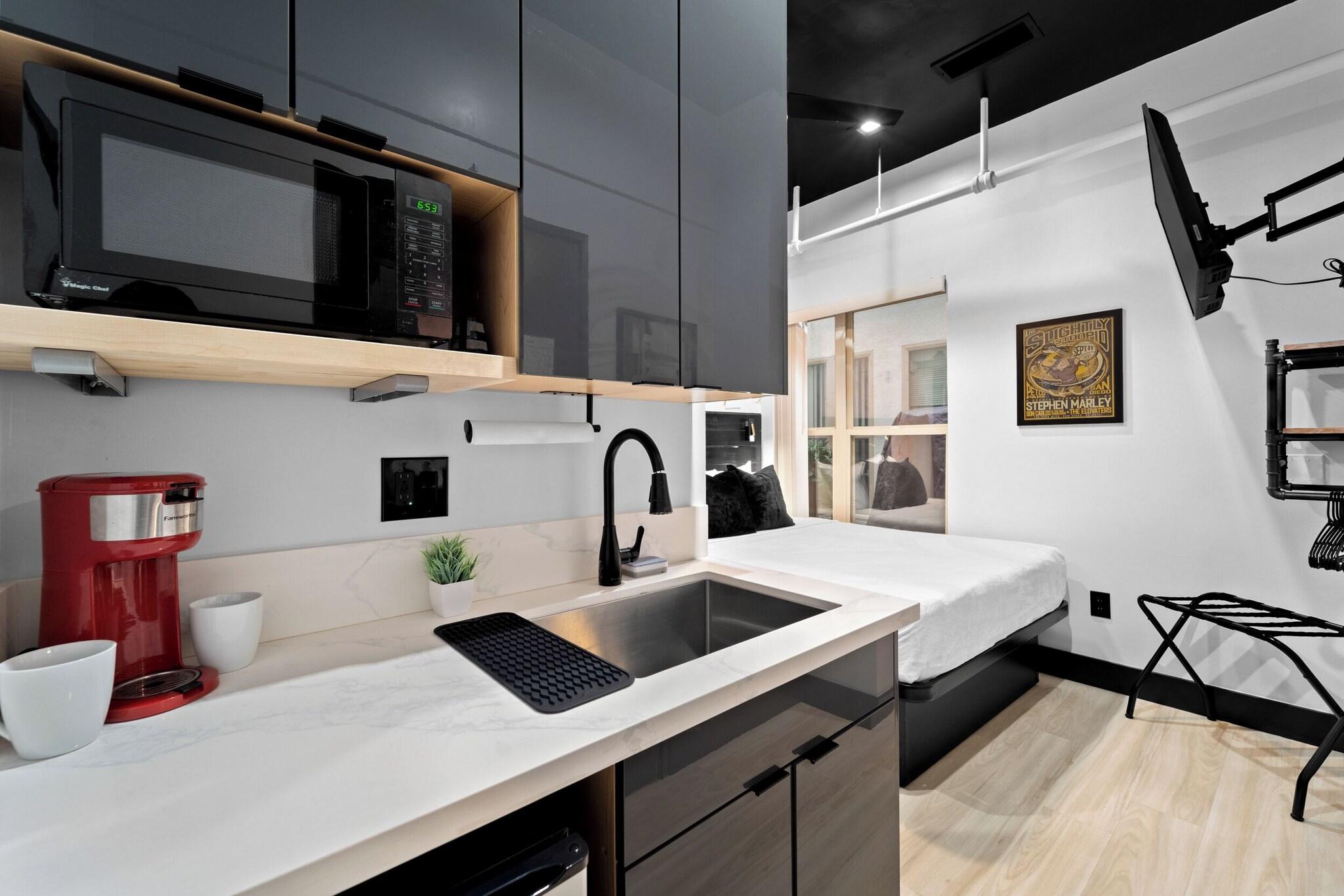 Double Queen Size Bed