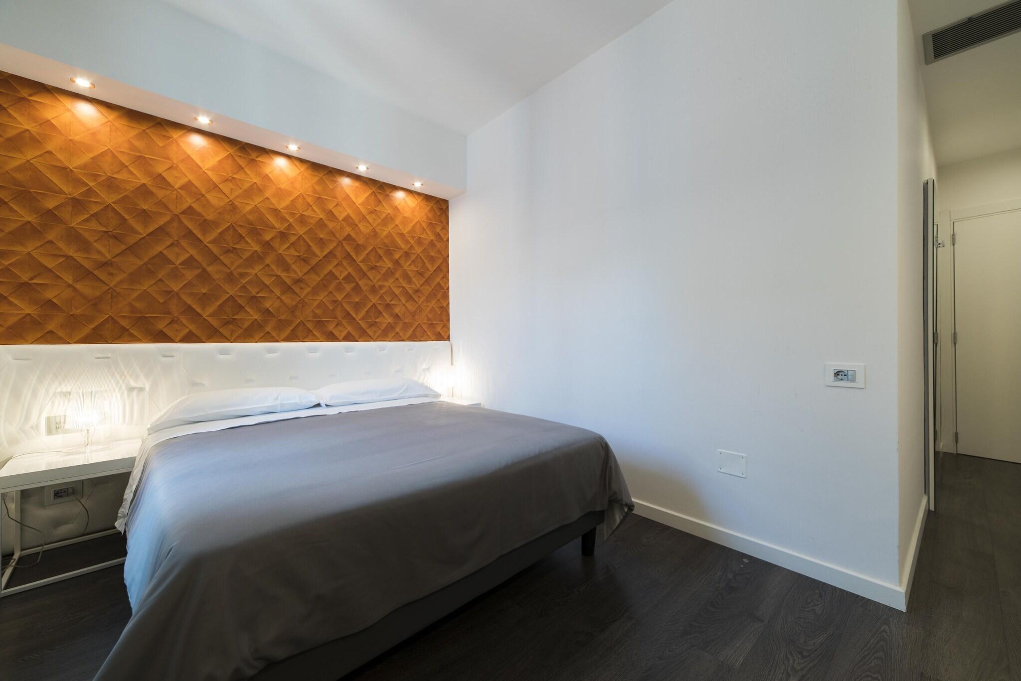 Double Classic Queen Bed