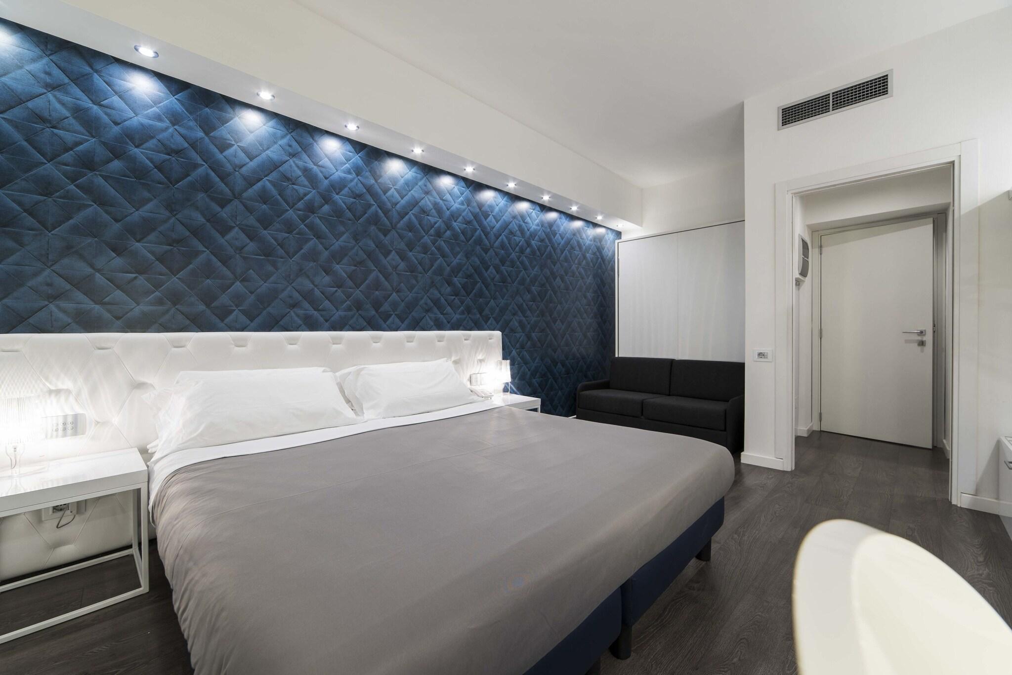 Quadruple Deluxe Two Beds