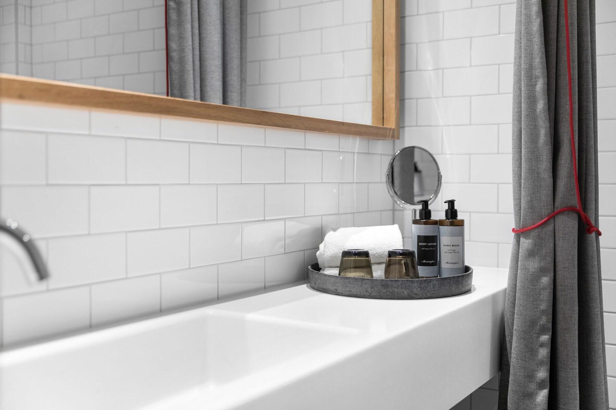 Double Superior Queen Bed