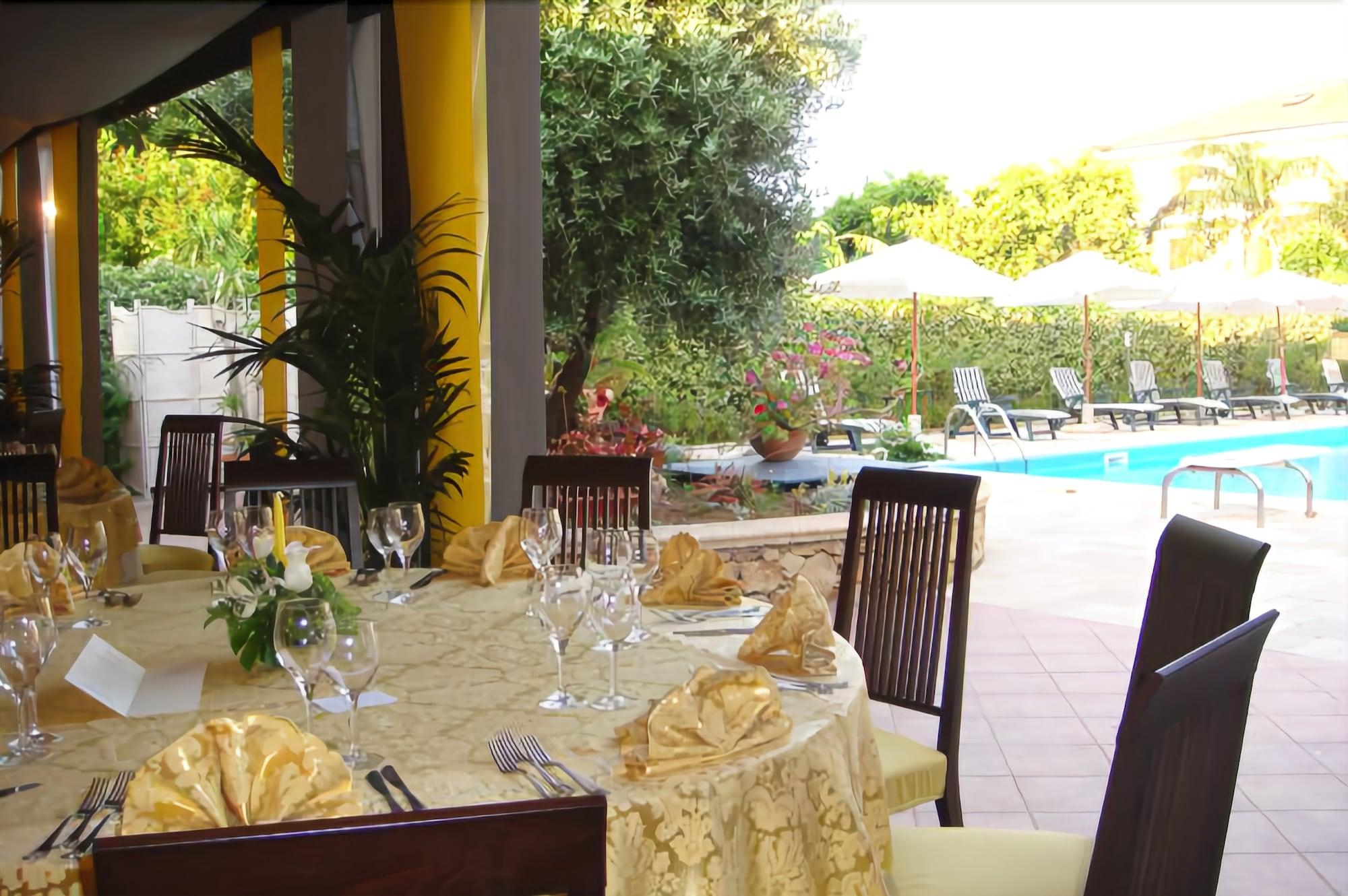 Double Garden View with Balcony