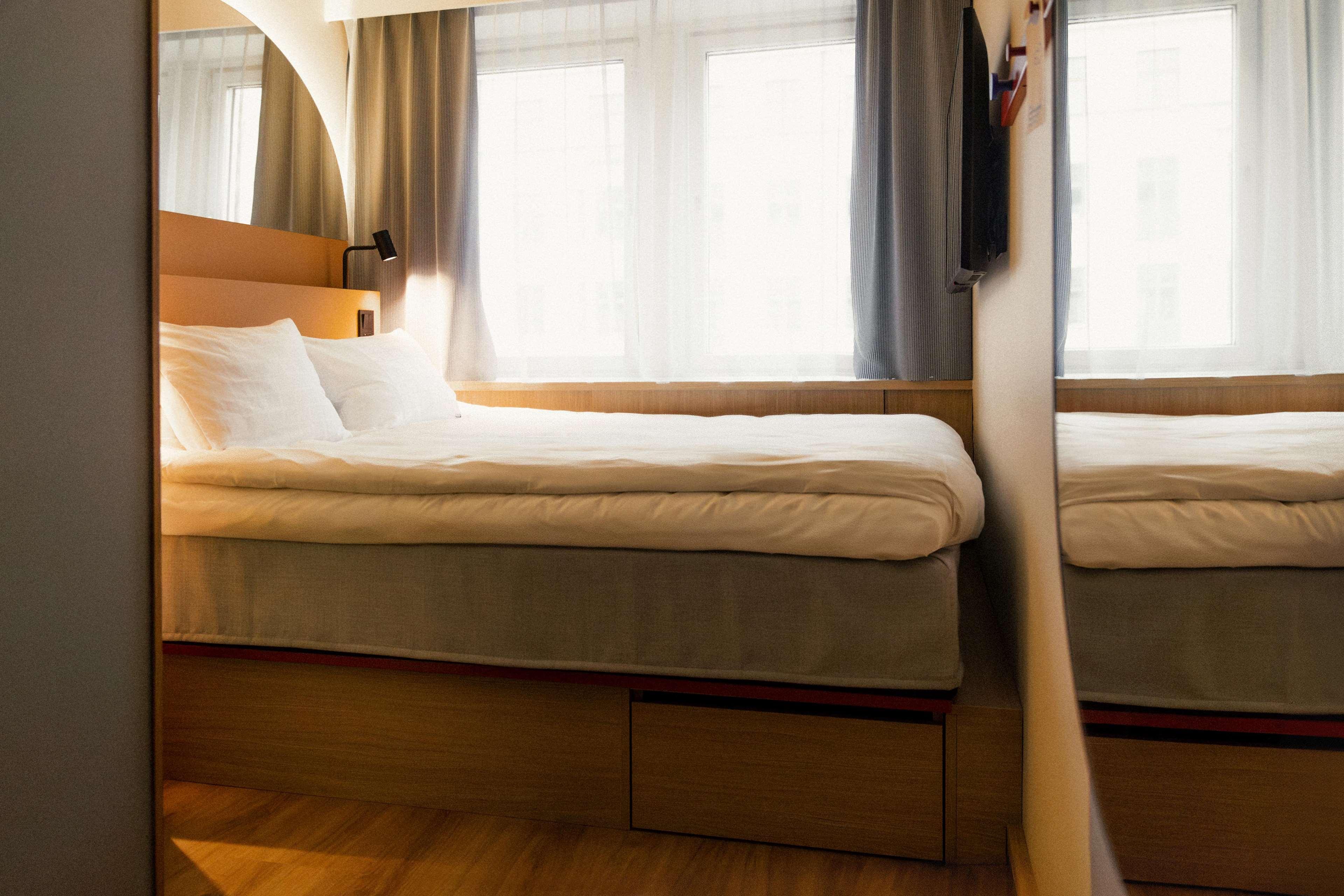 Double Single Queen Size Bed