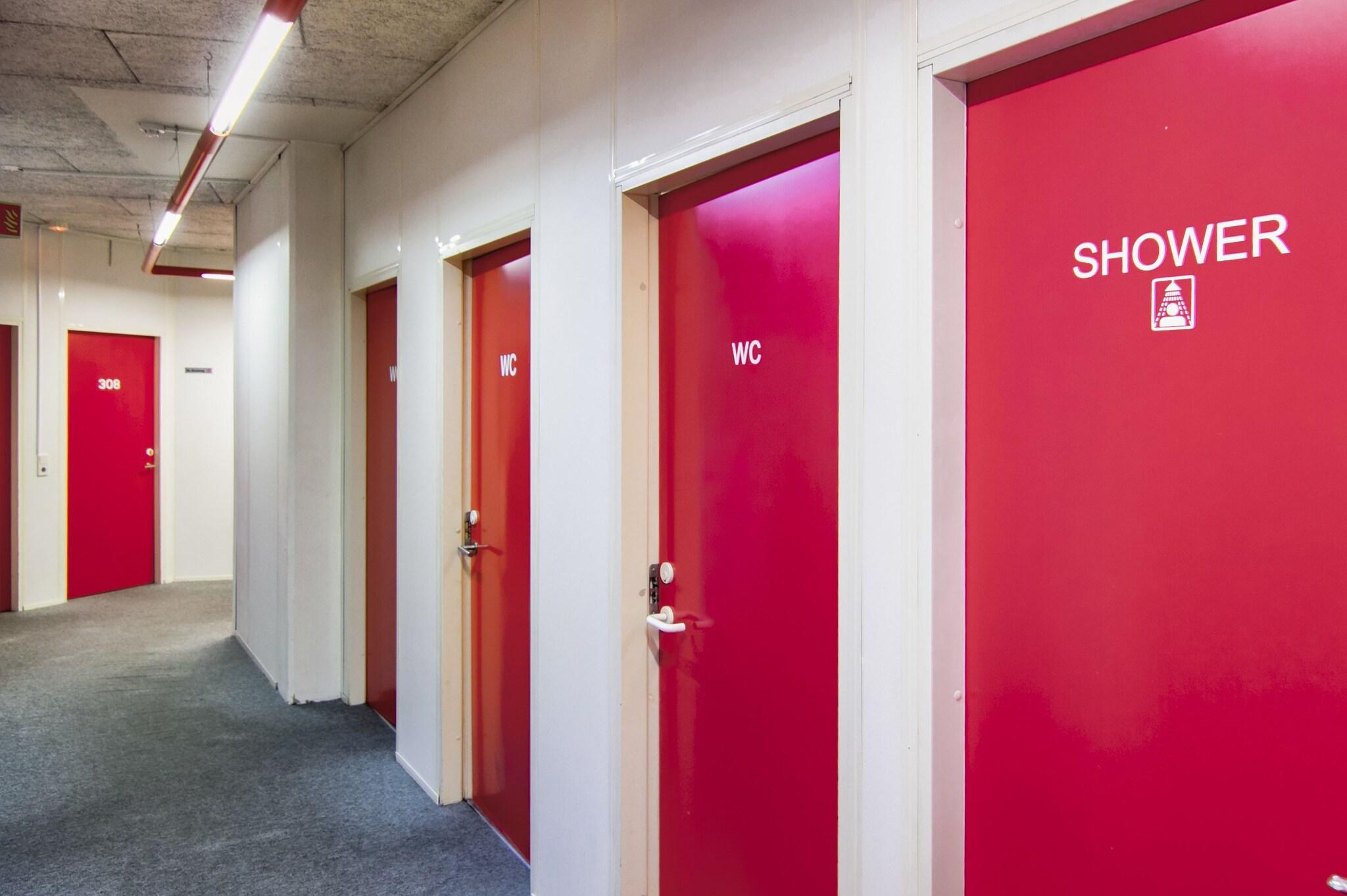 Double or Twin with Shared Bathroom