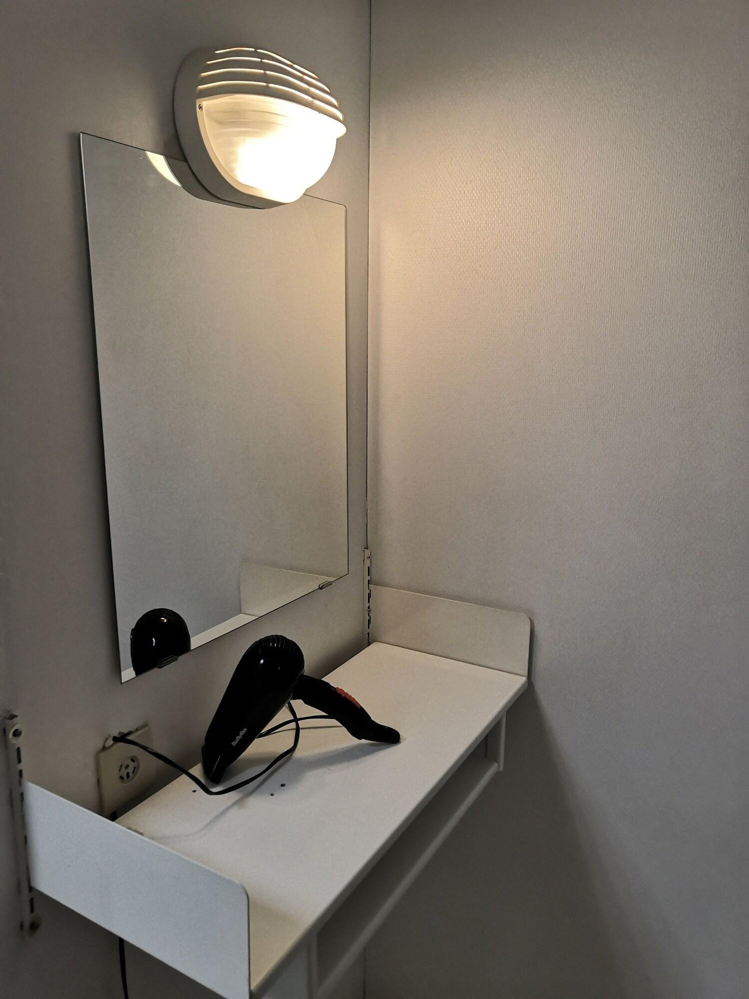 Double or Twin with Shared Bathroom