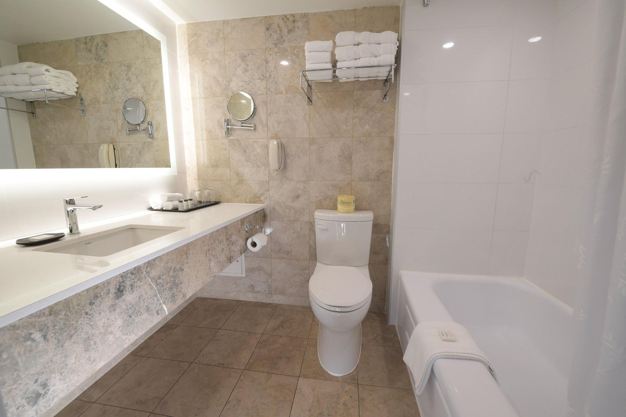 Quadruple Two Queen Beds