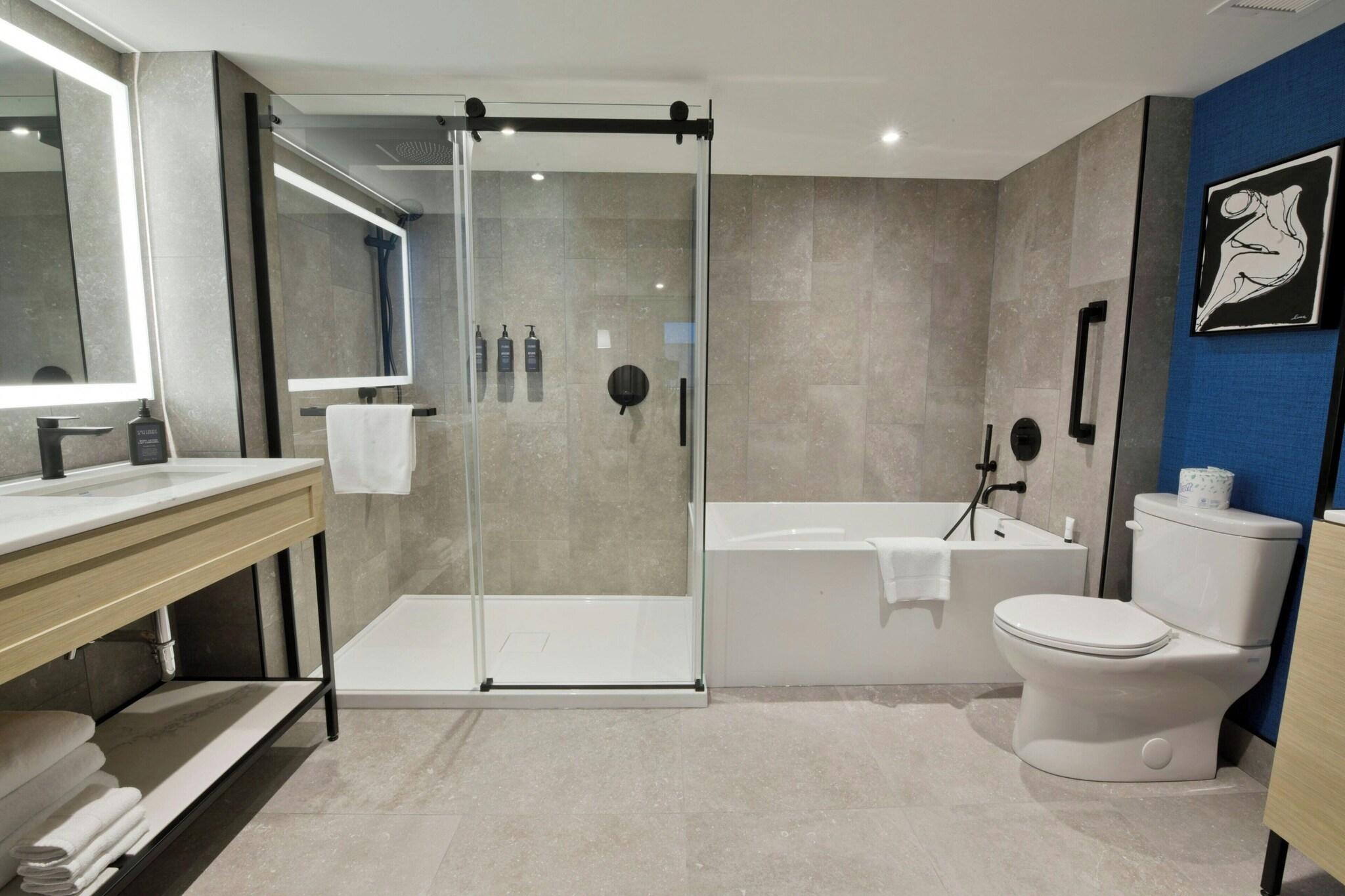 Suite with Double Bed