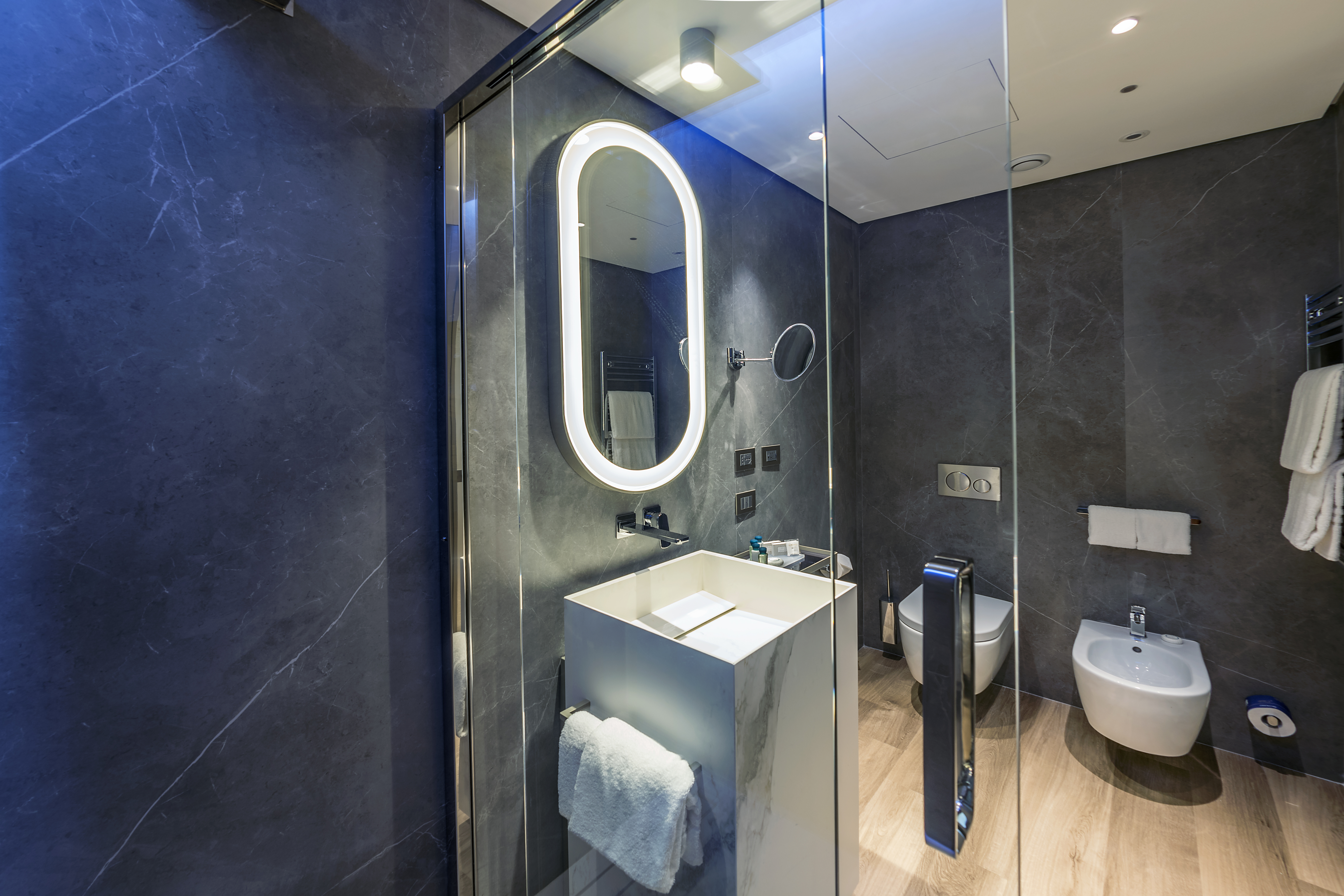 Double Classic King Bed