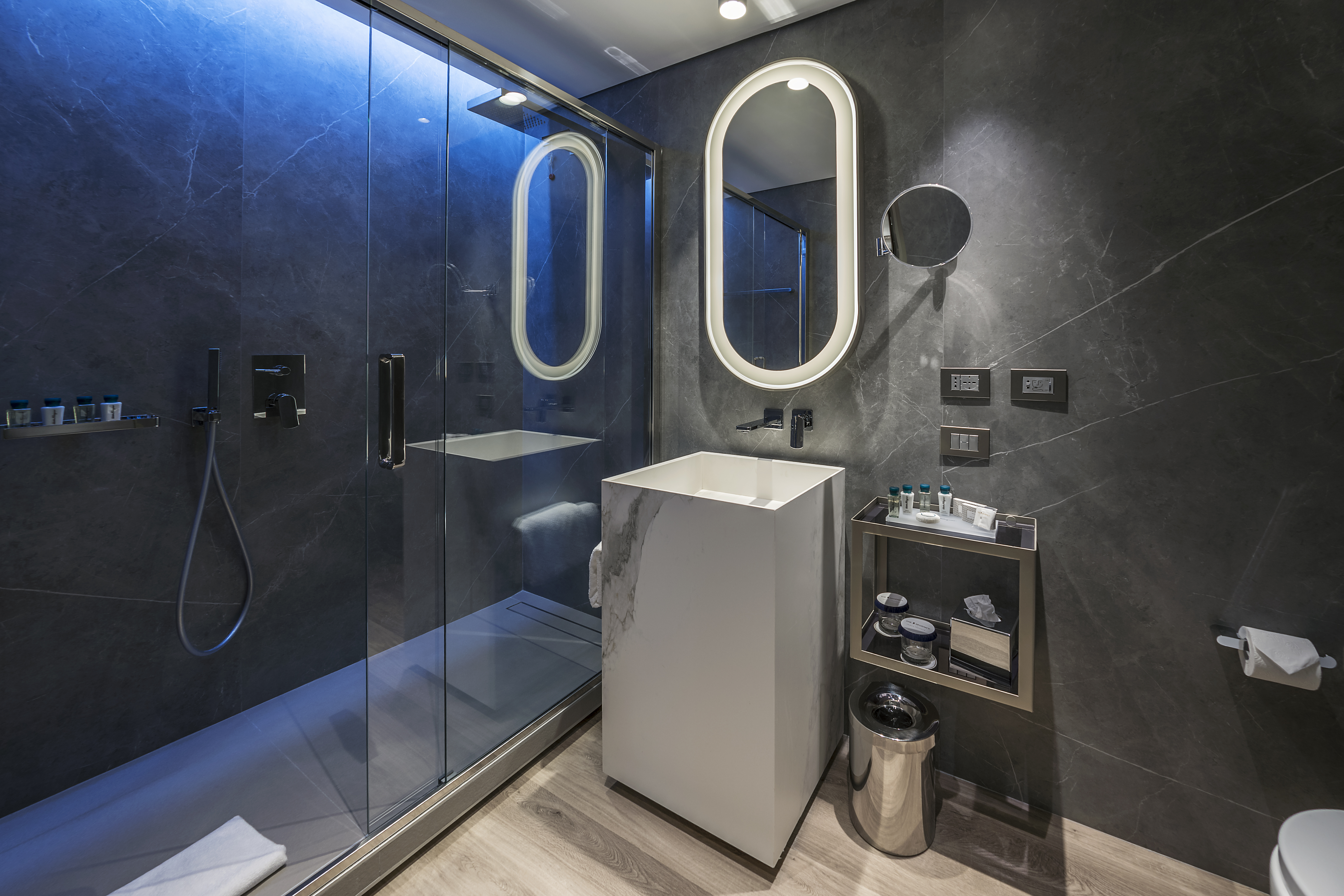 Double Classic King Bed