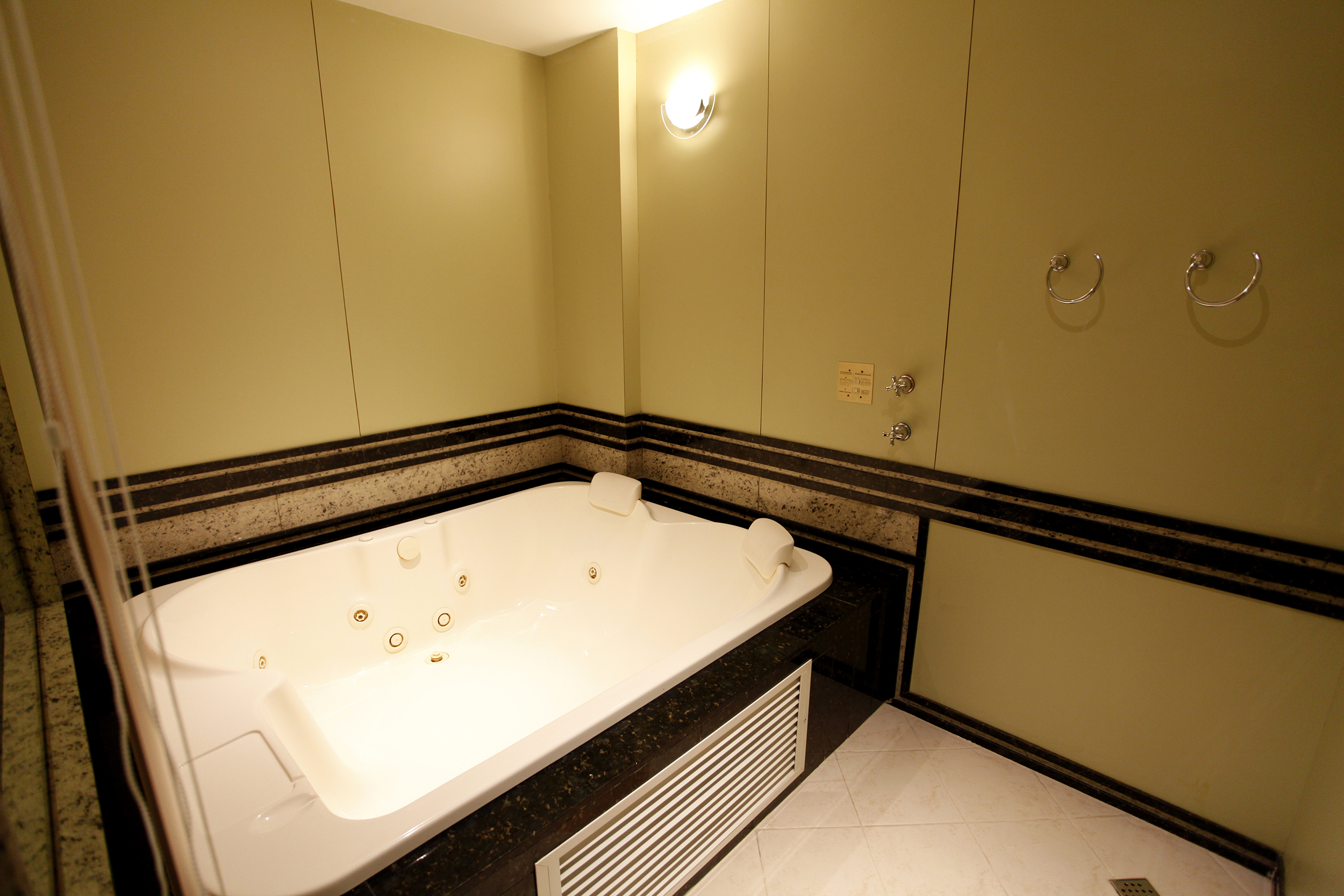 Suite with Jacuzzi