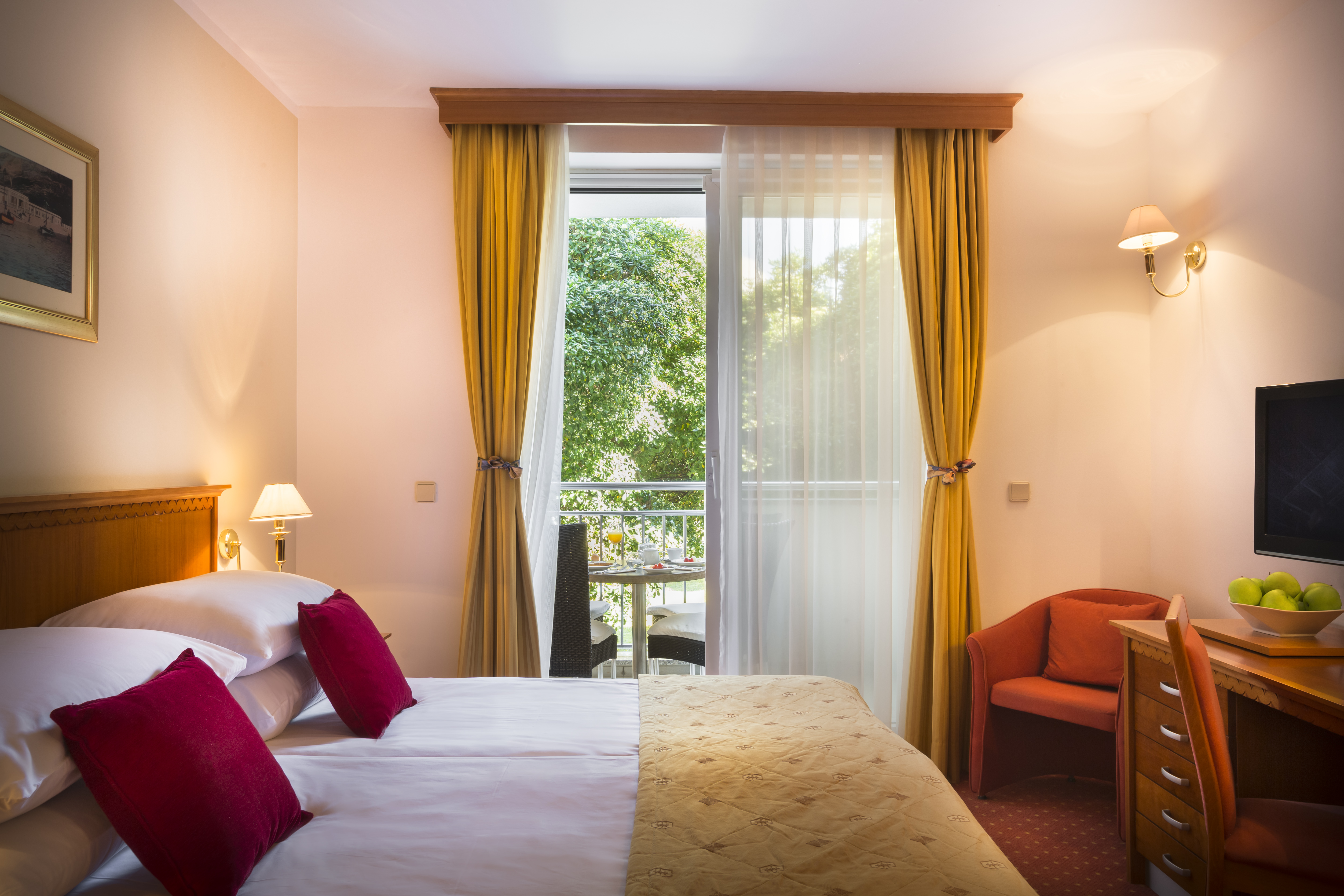 Apartment Deluxe with Balcony