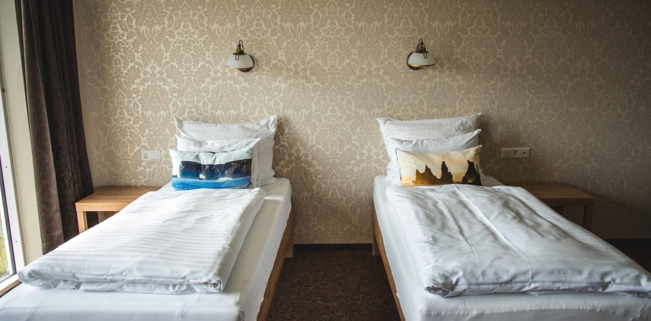 Double or Twin Standard