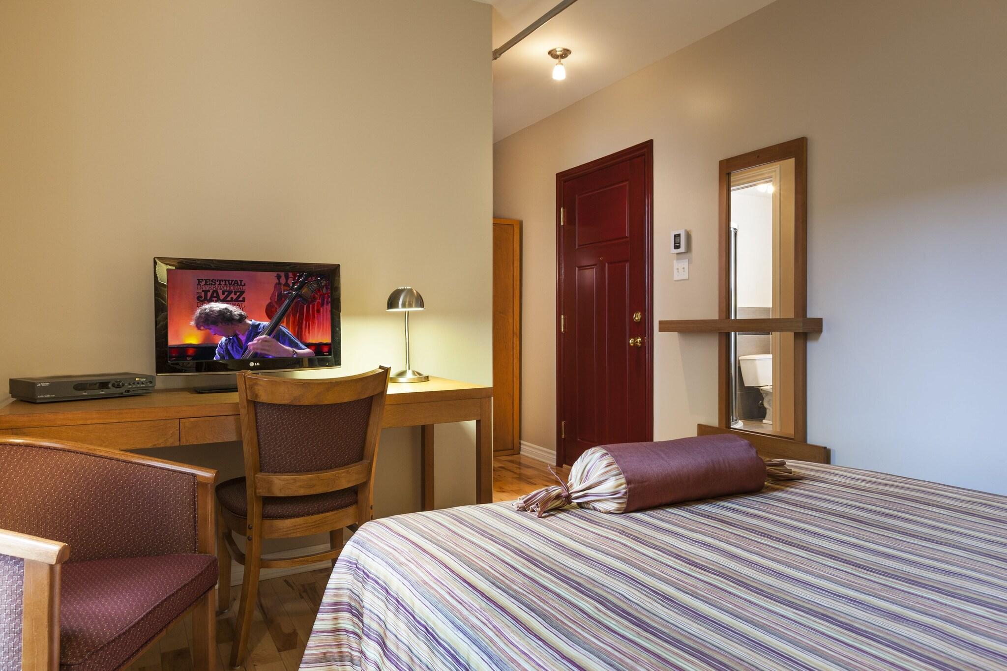 Double Superior Queen Bed