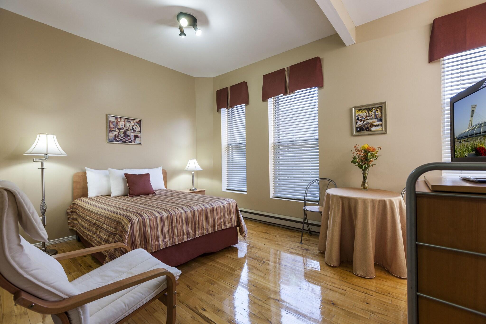 Studio with Double Bed