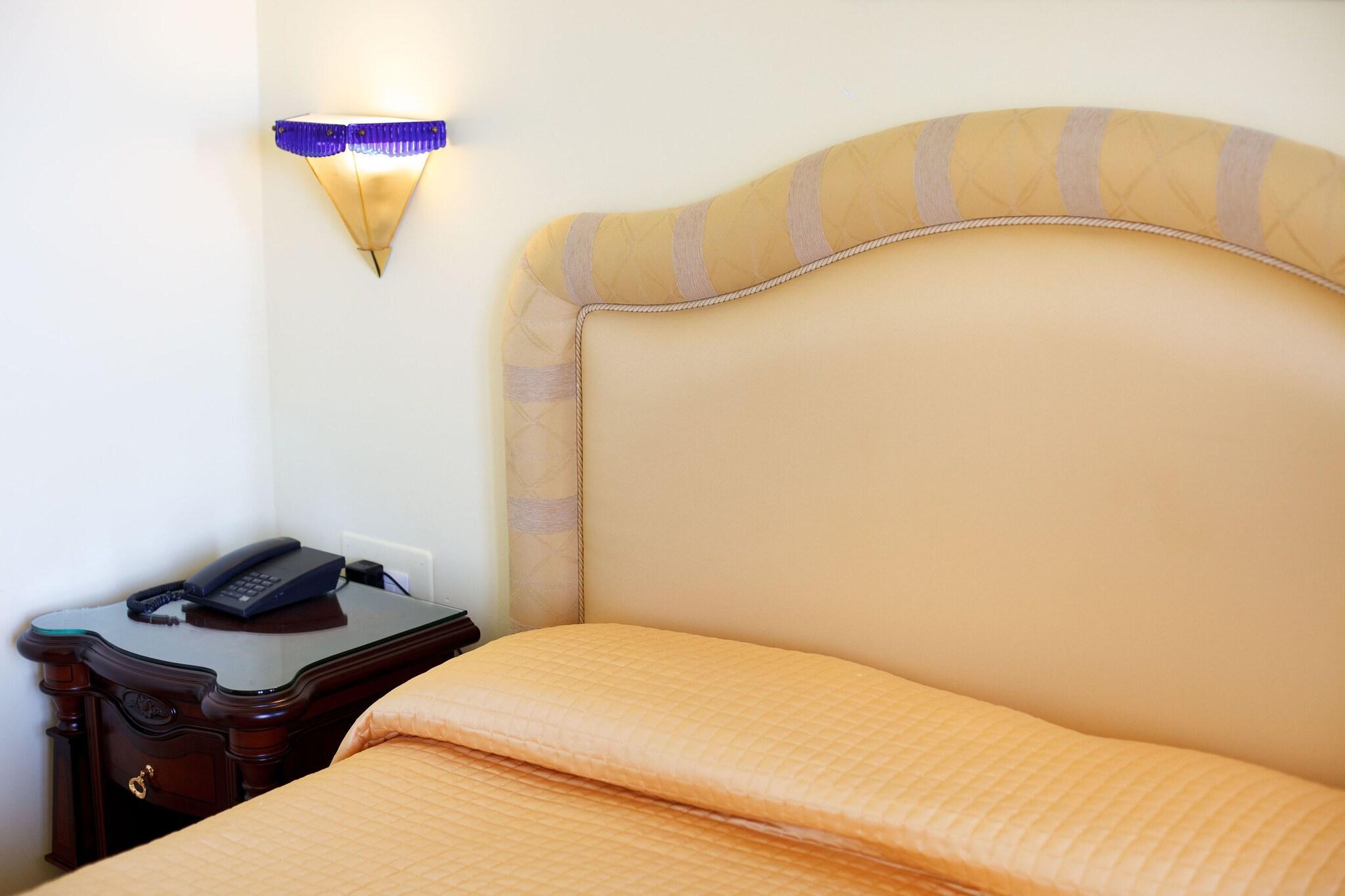 Family Room Queen Size Bed