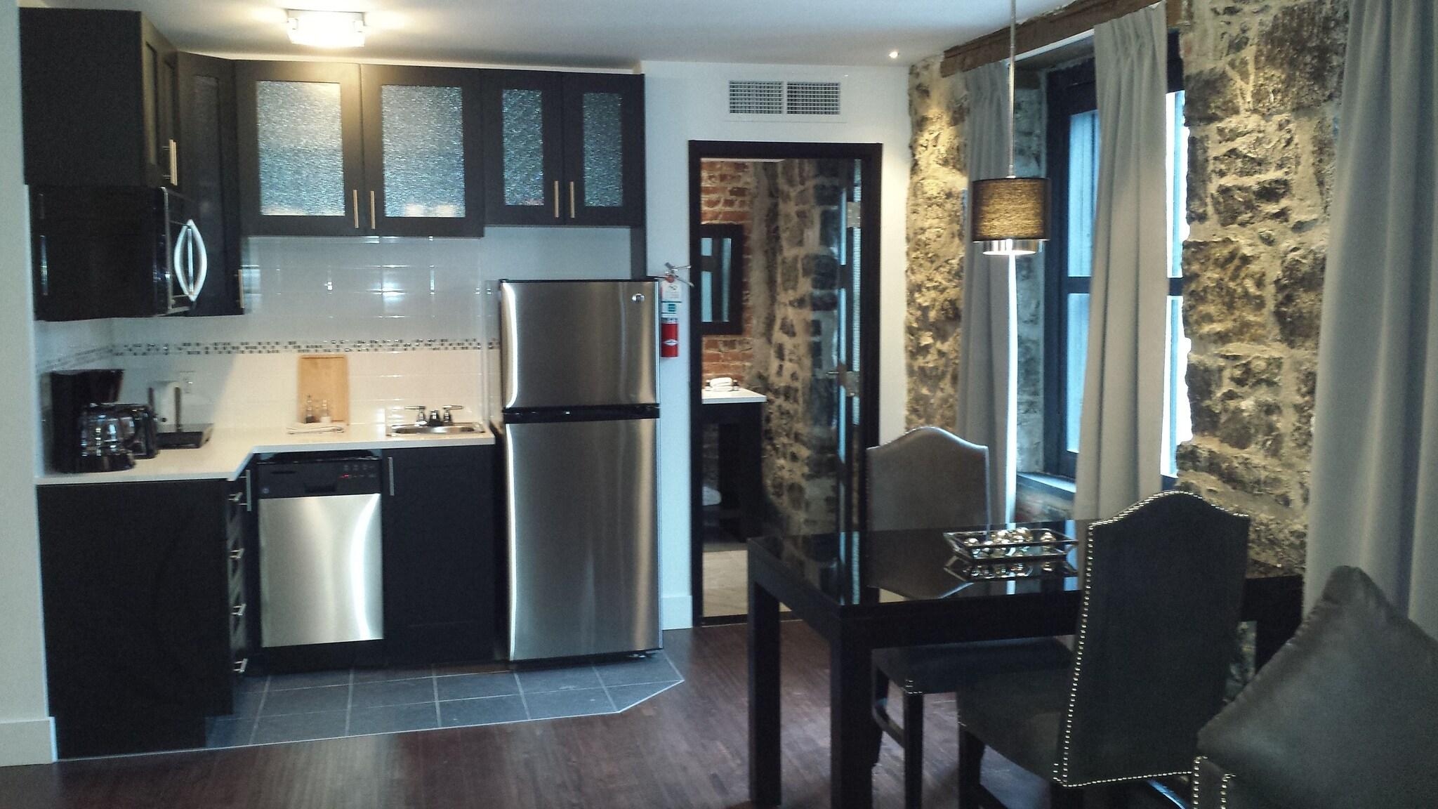 Studio King Size Bed