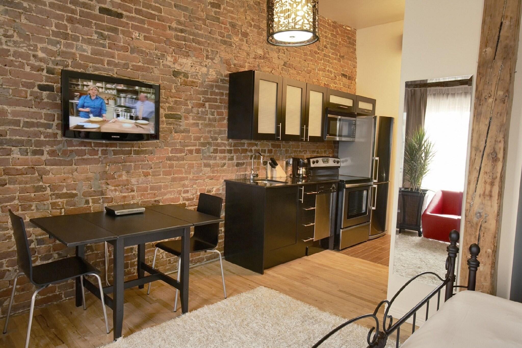 Studio King Size Bed