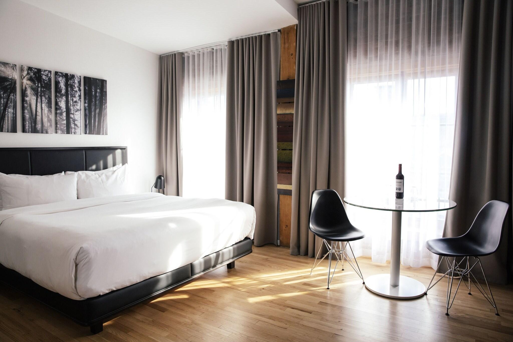 Studio King Size Bed