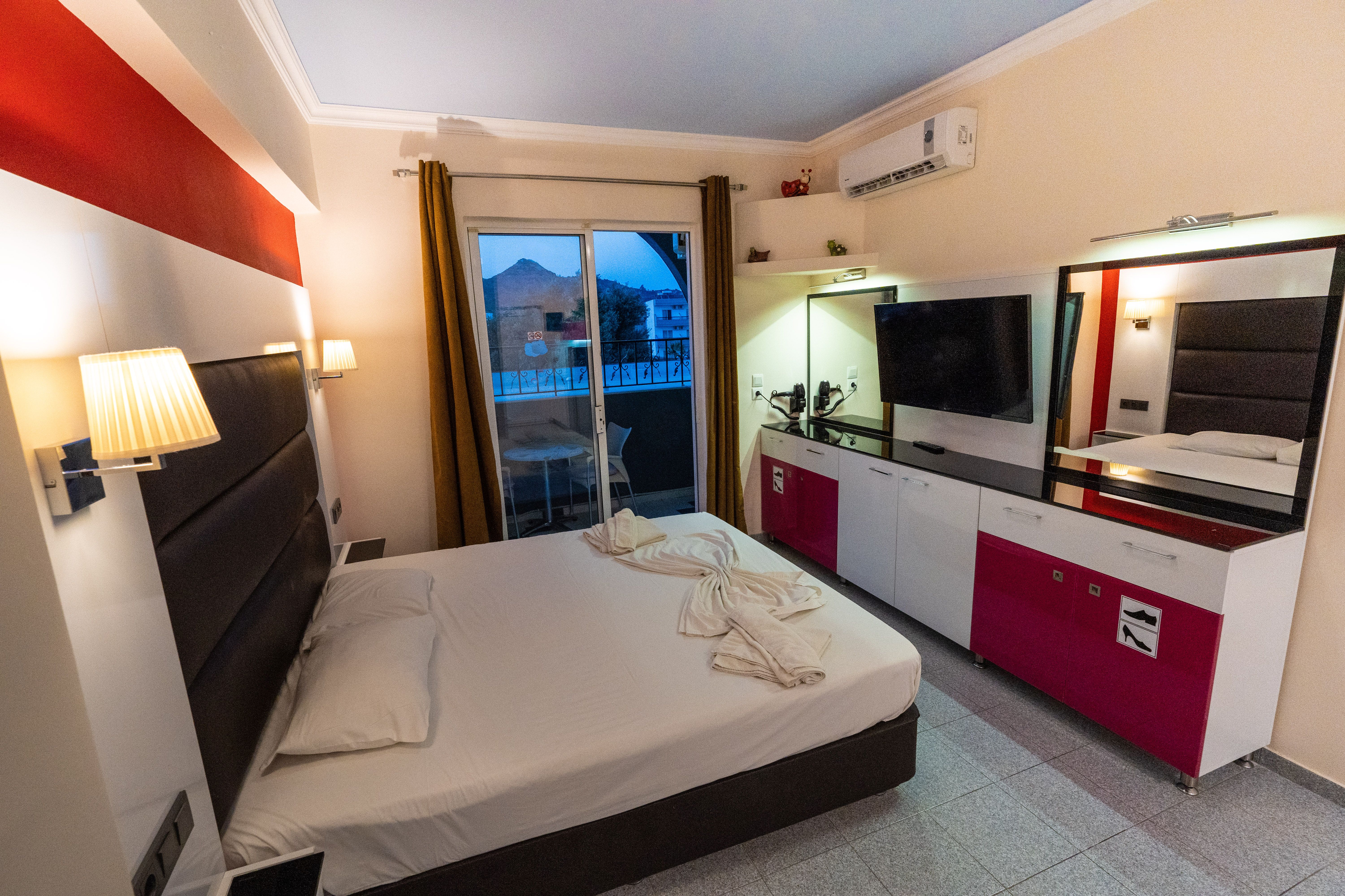 Double or Twin Standard