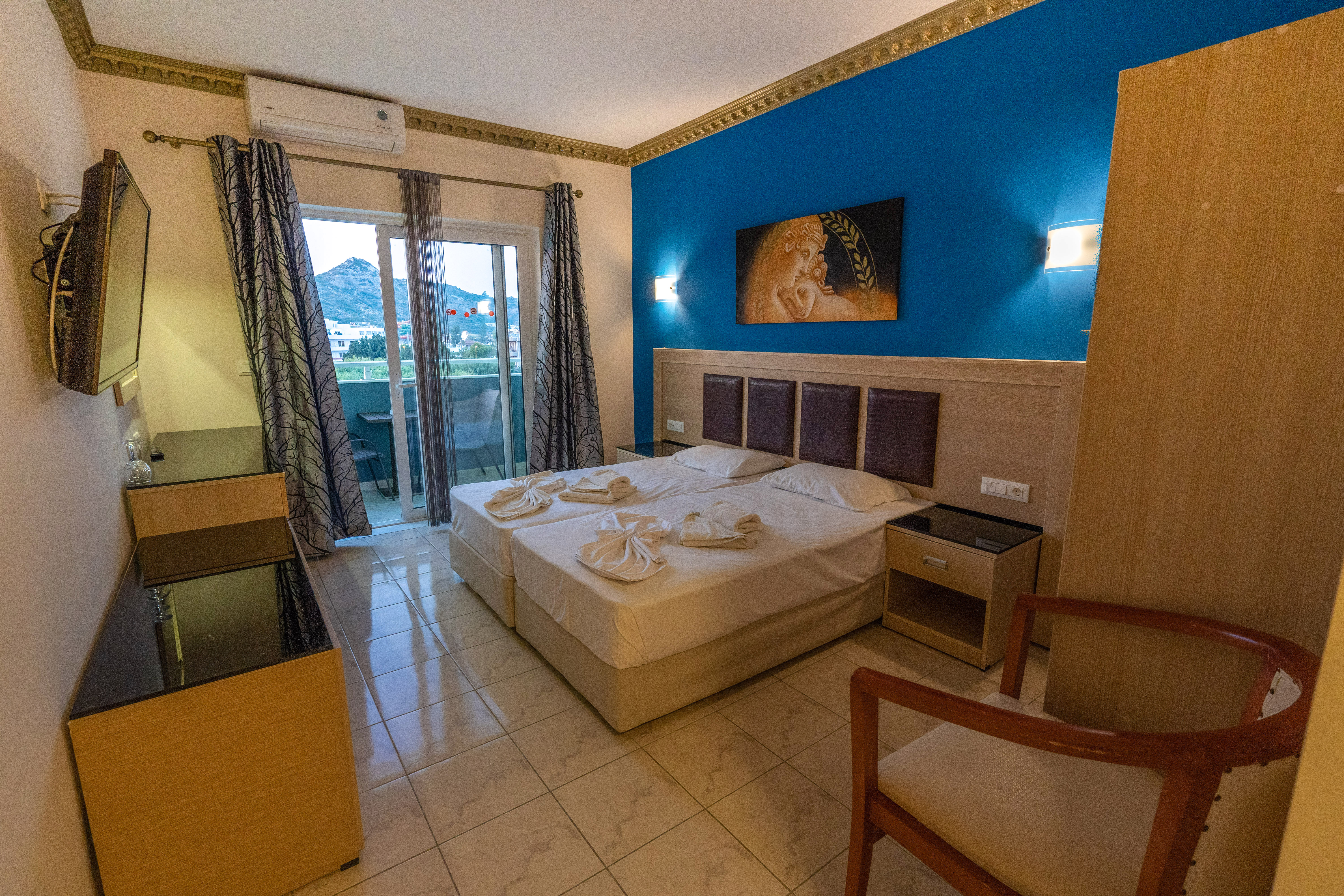 Double or Twin Standard