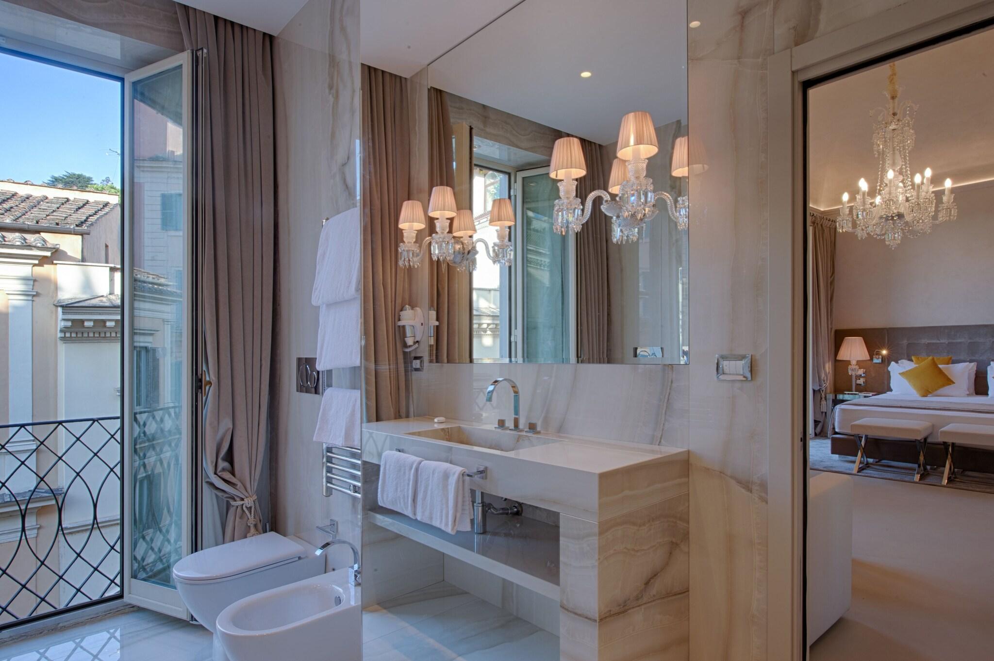 Double Deluxe King Bed