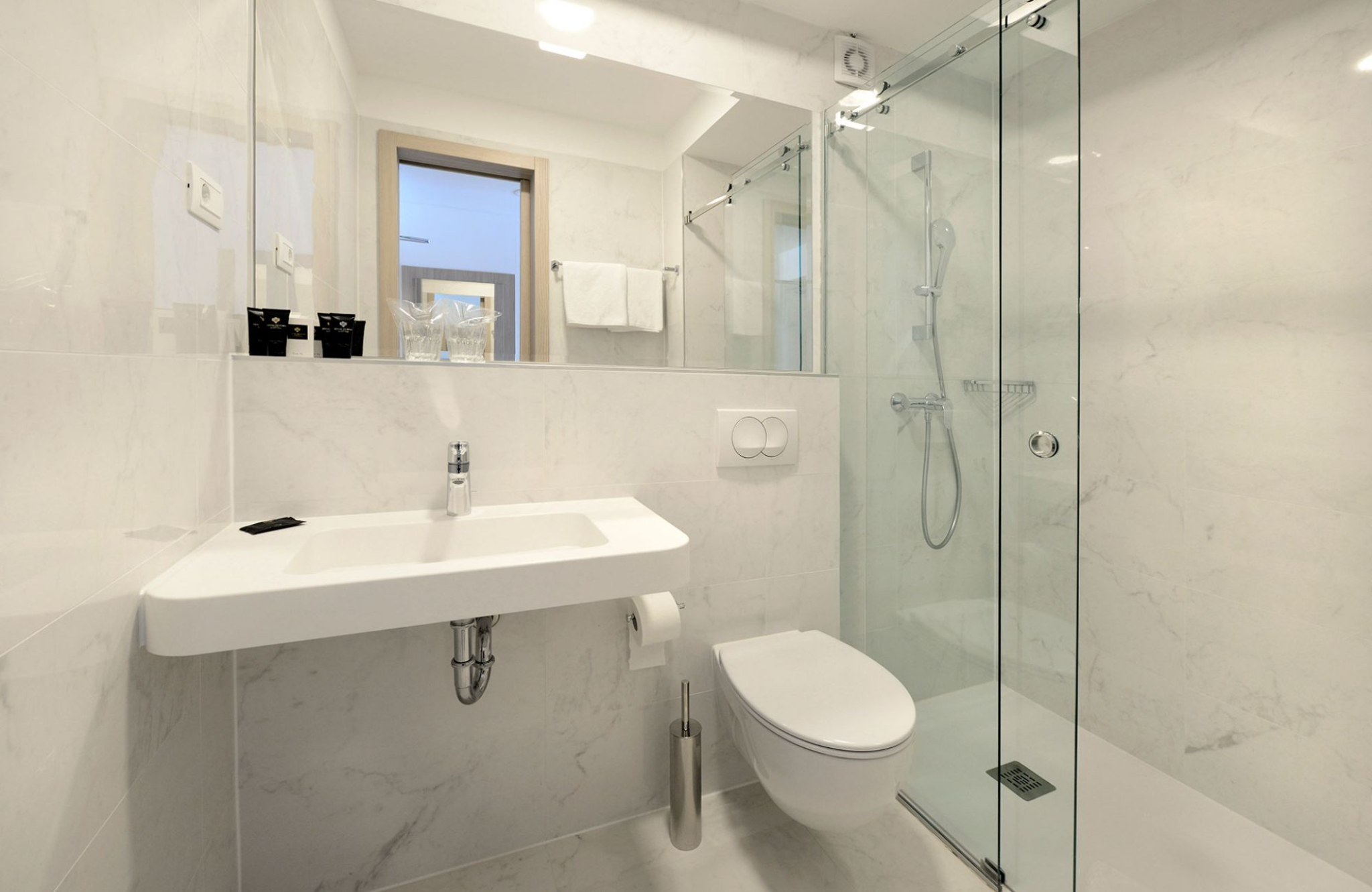 Double Side Sea View with Balcony