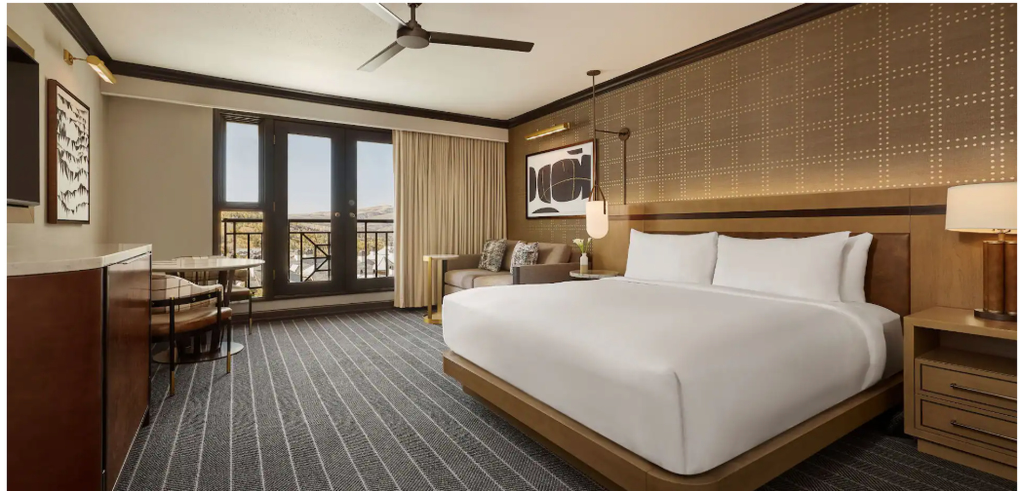 Double King Bed Non Smoking