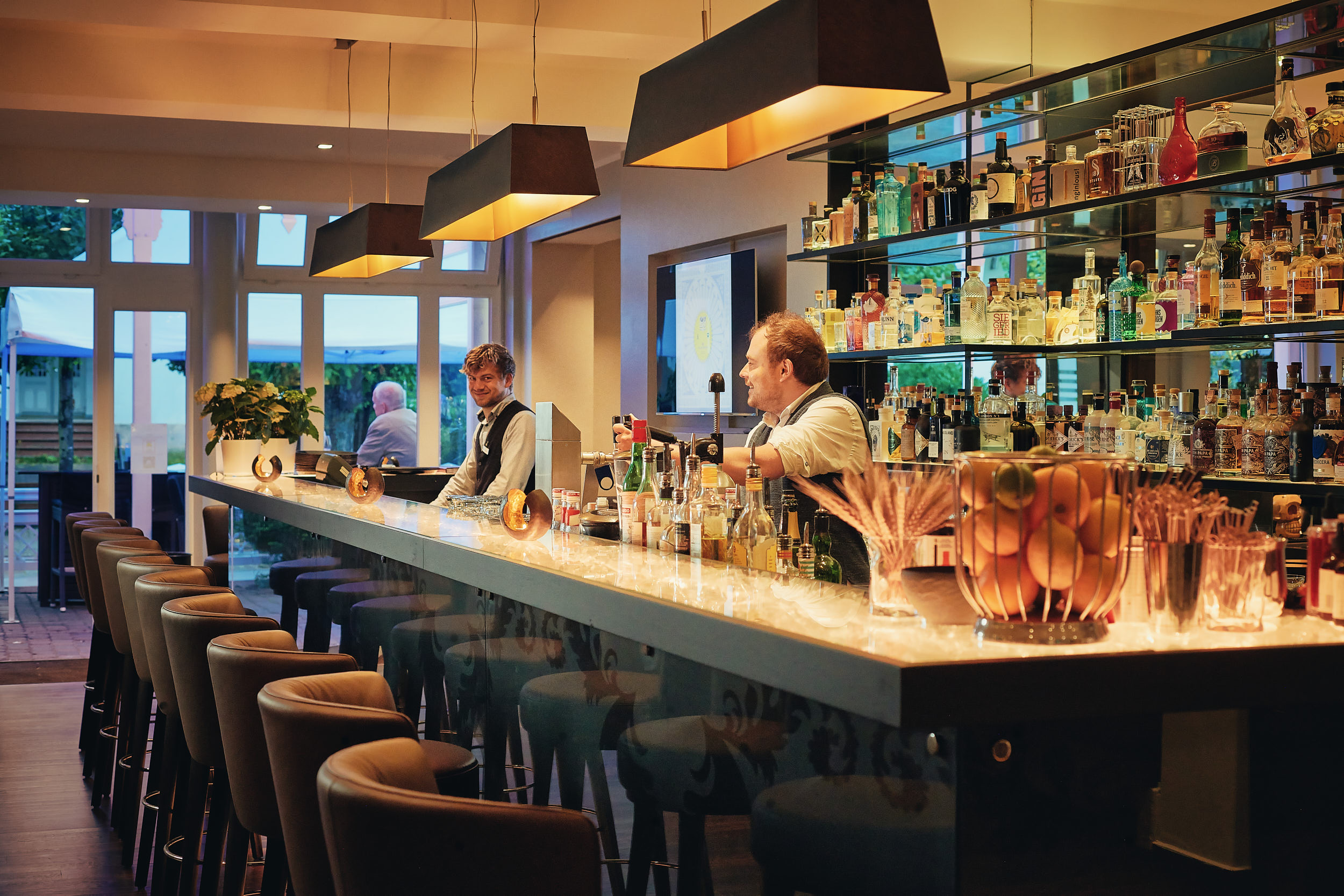 Bar