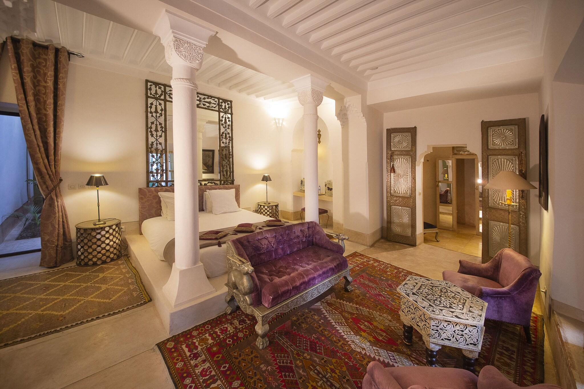 Suite Deluxe with Views