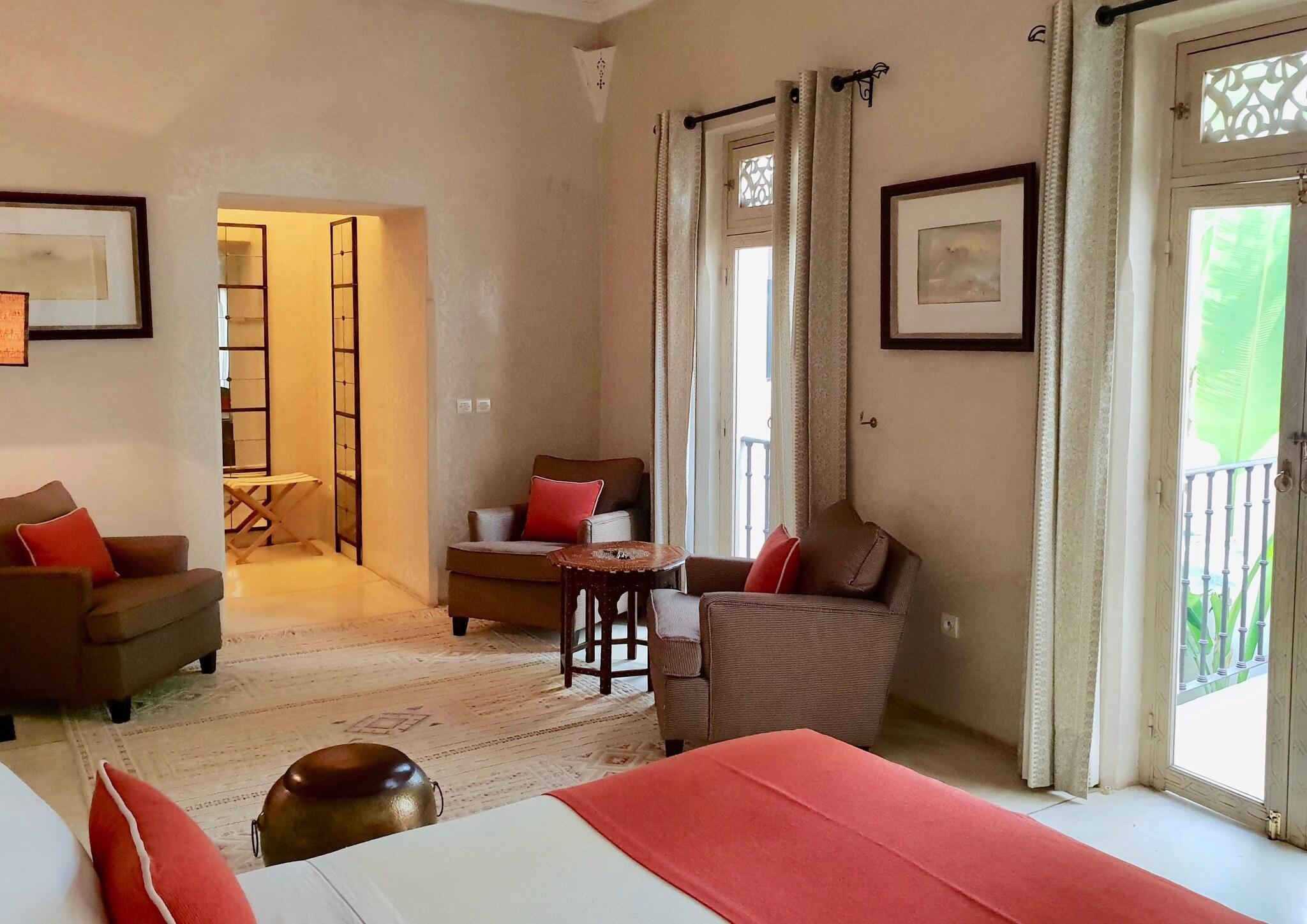 Suite Deluxe Pool View