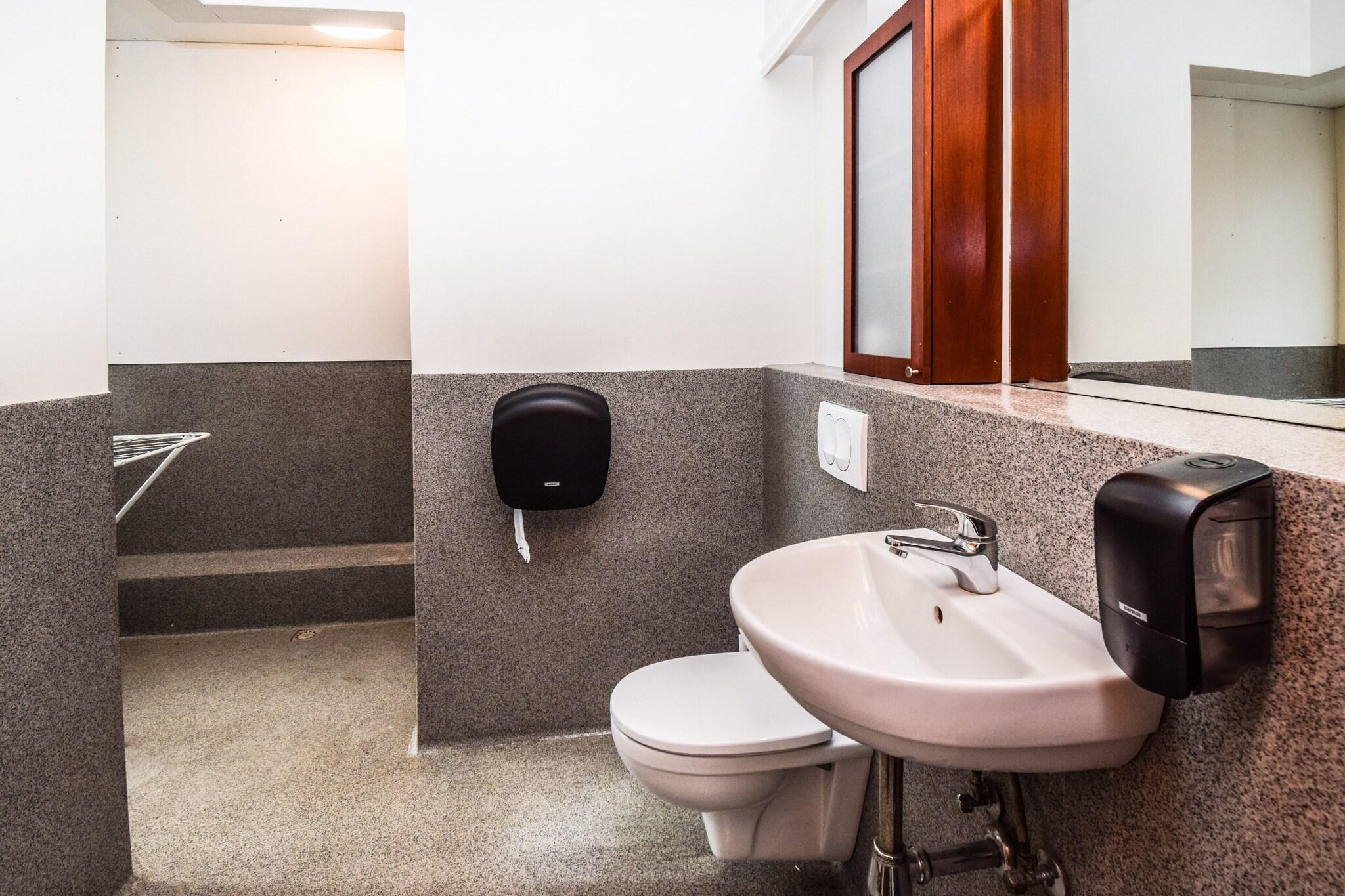 Double or Twin with Shared Bathroom