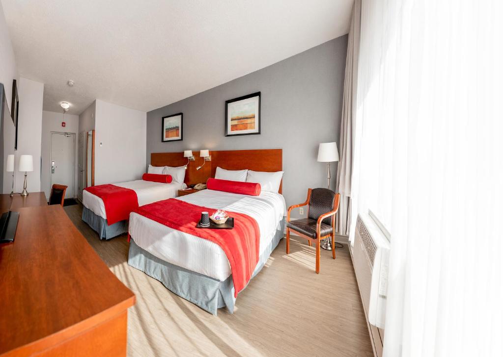 Room Two Double Beds