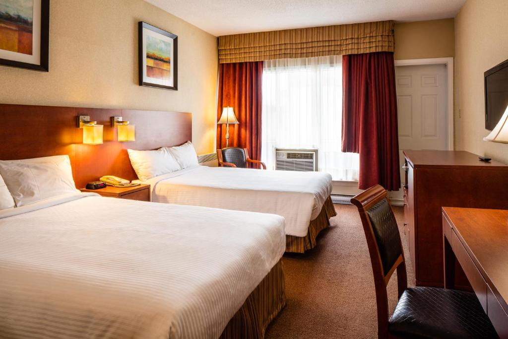 Room Two Double Beds