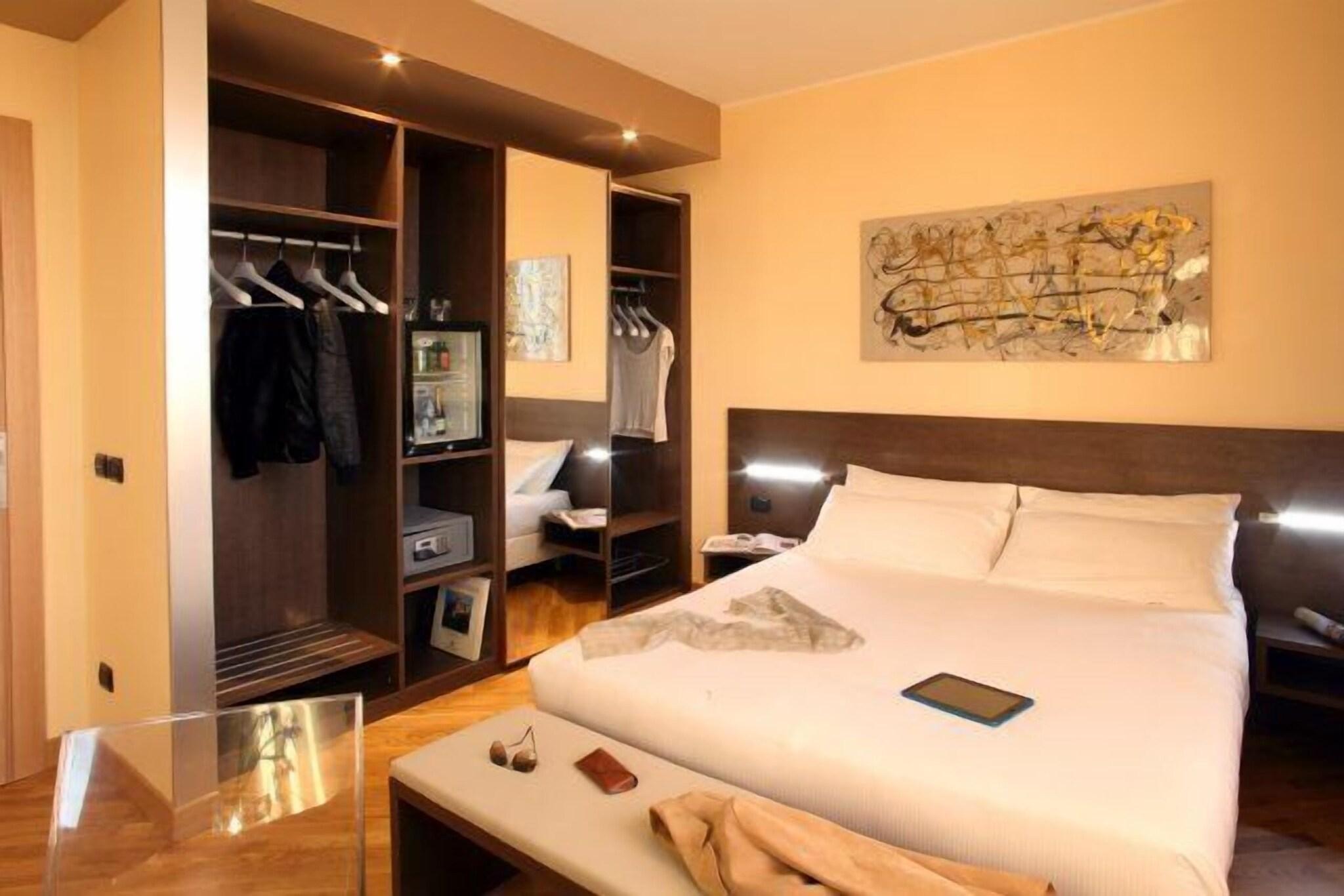 Double or Twin Superior One Bedroom