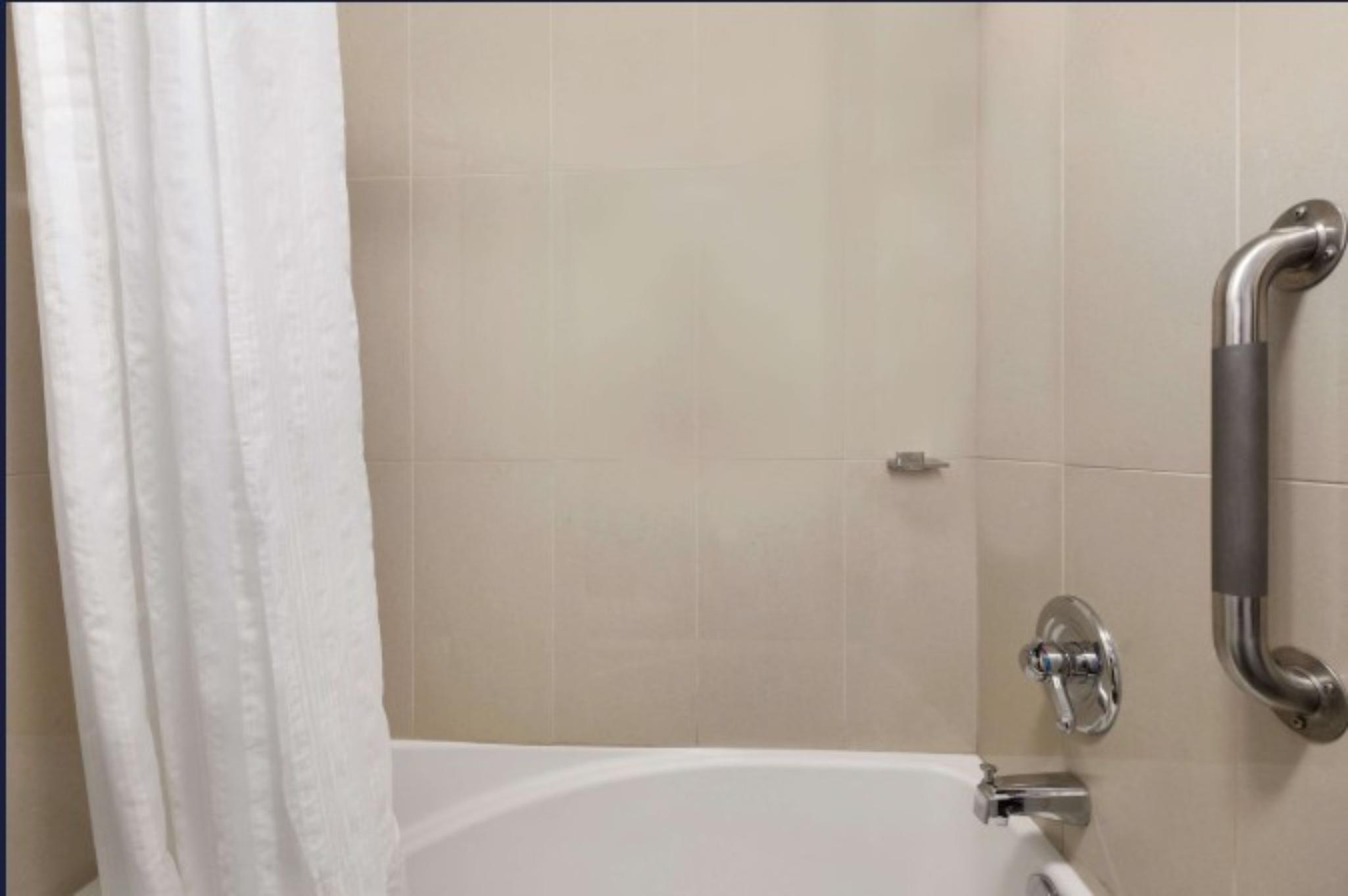 Triple King Bed Non Smoking