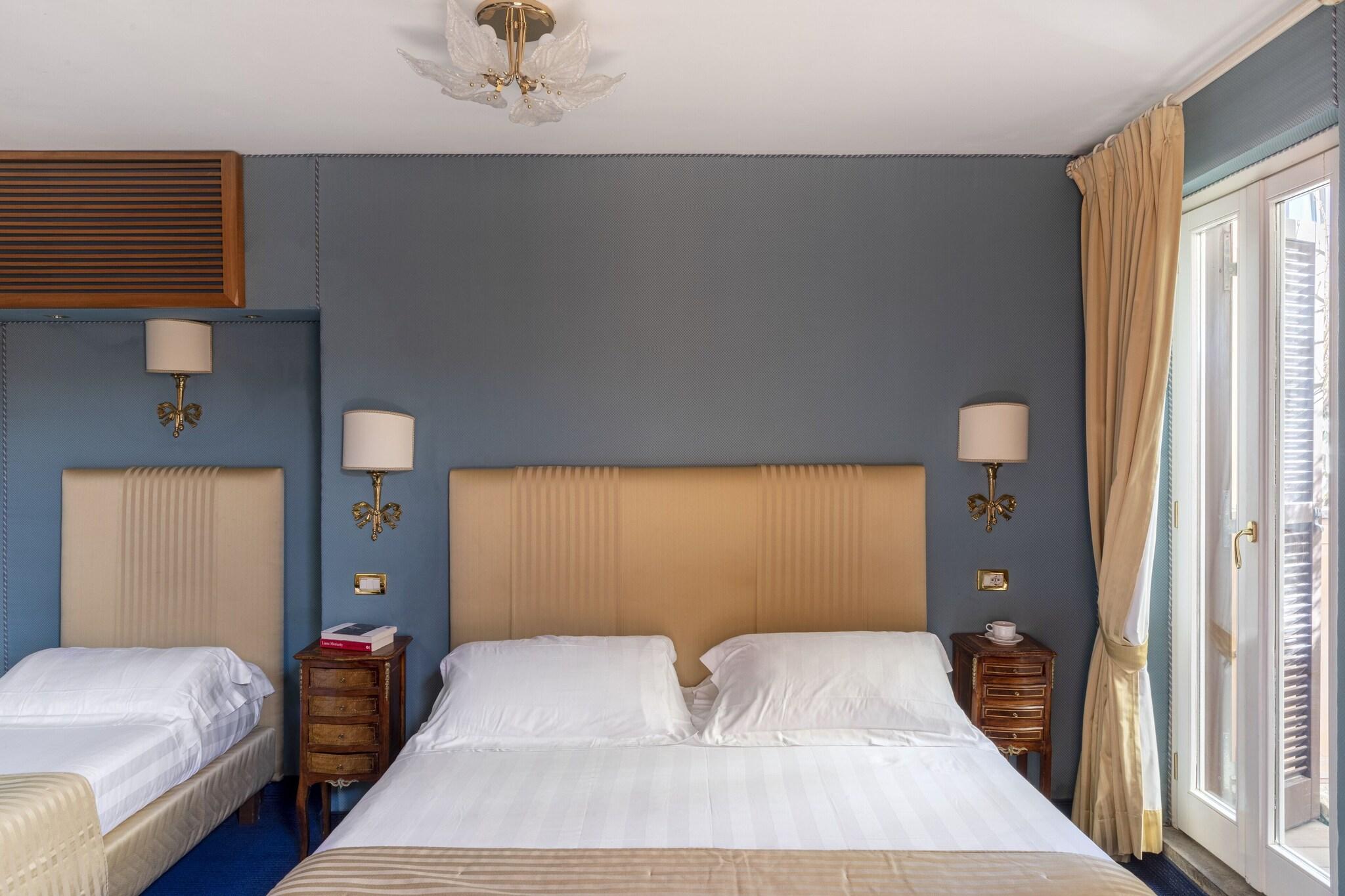 Double Deluxe King Bed