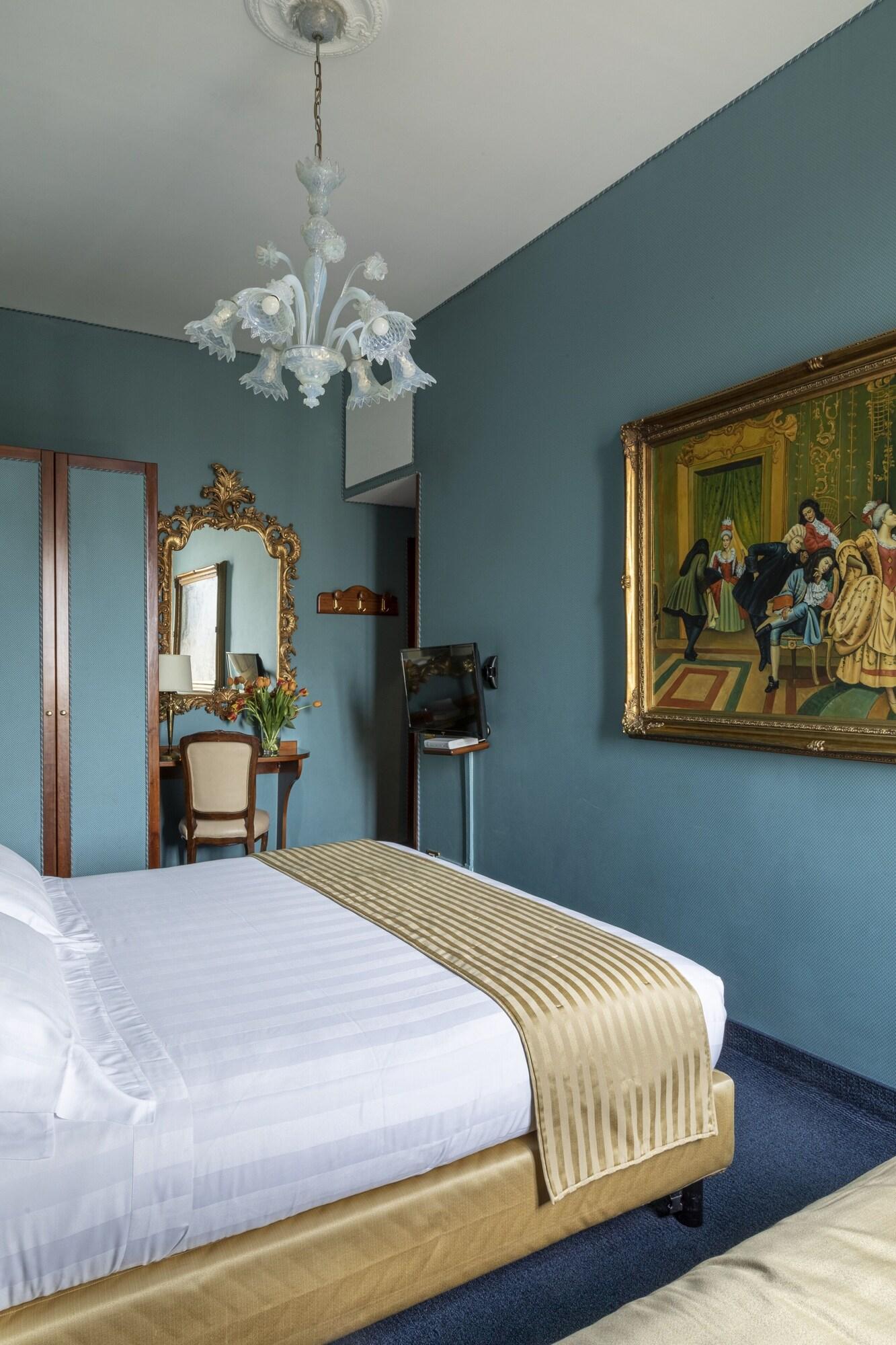 Room Connecting Room