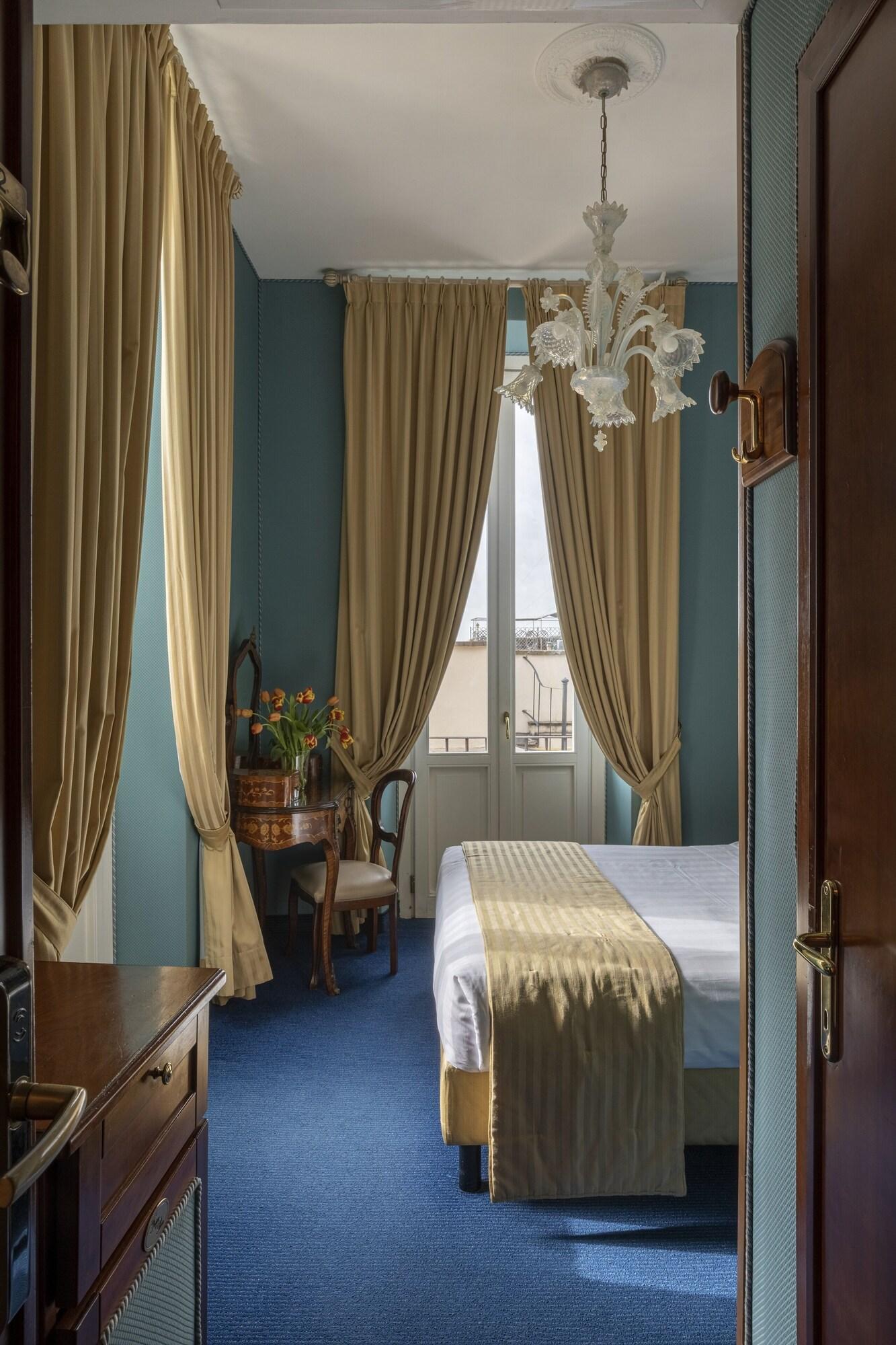 Room Connecting Room