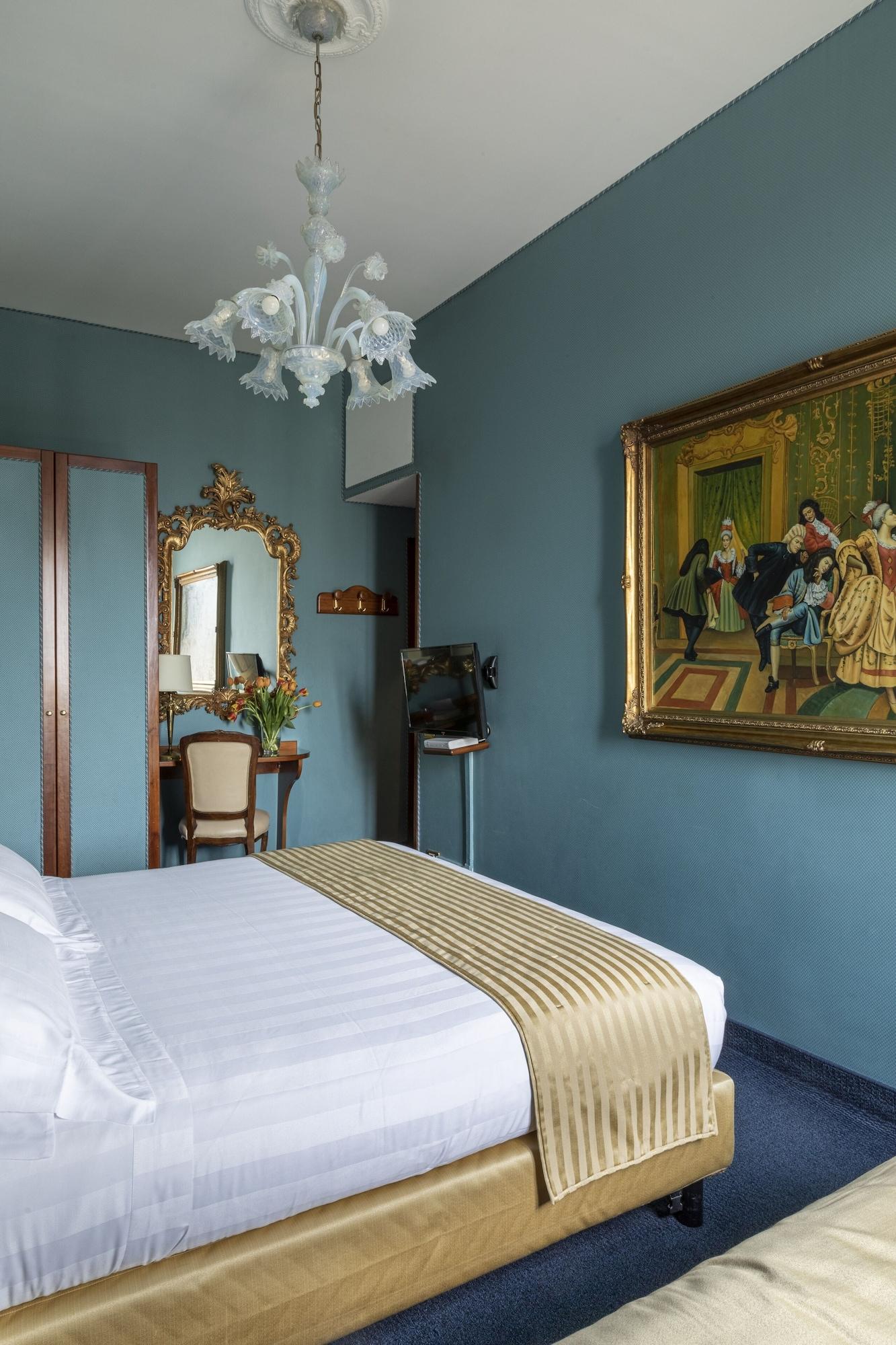 Room Connecting Room