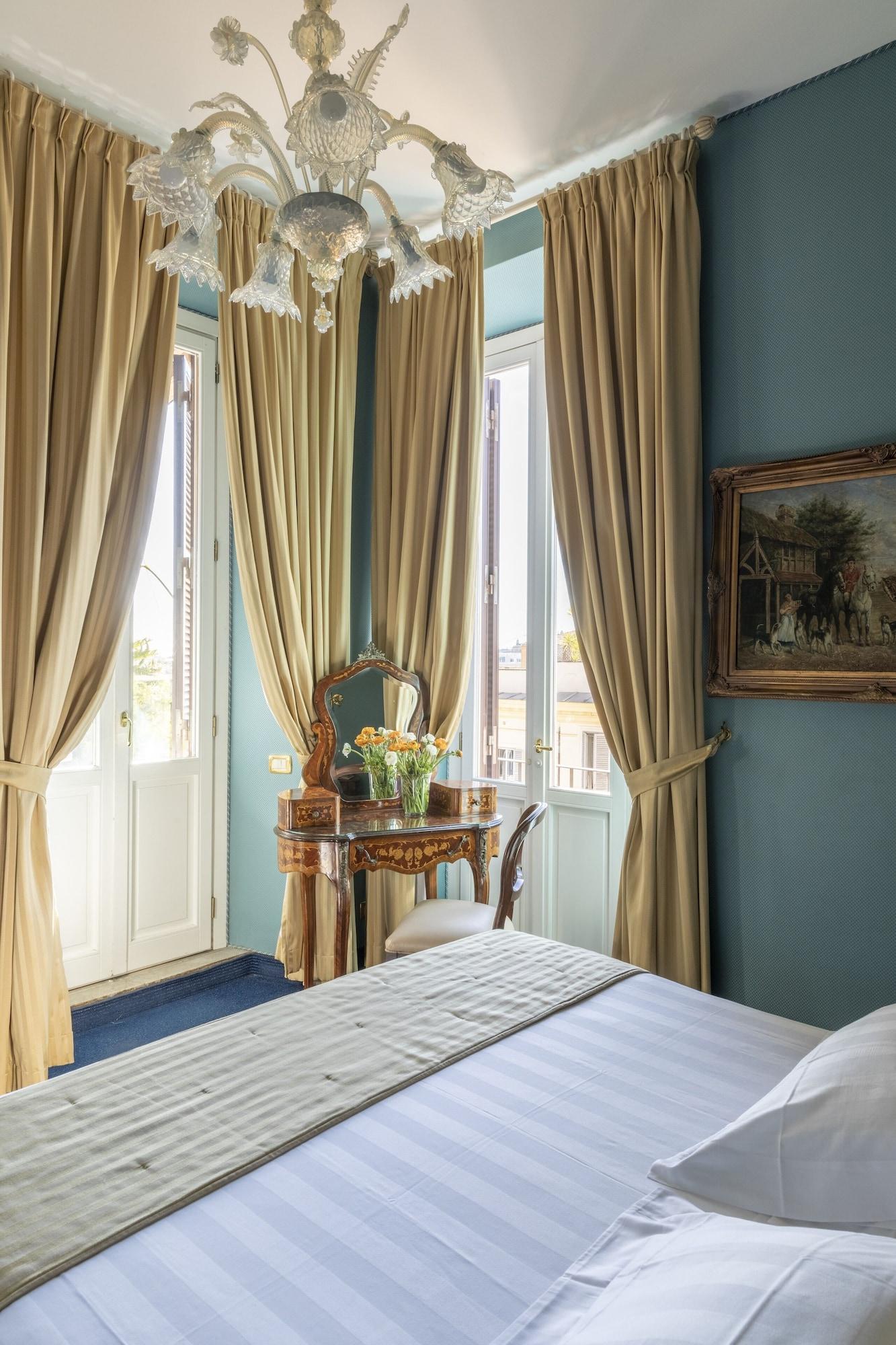 Double Deluxe King Bed